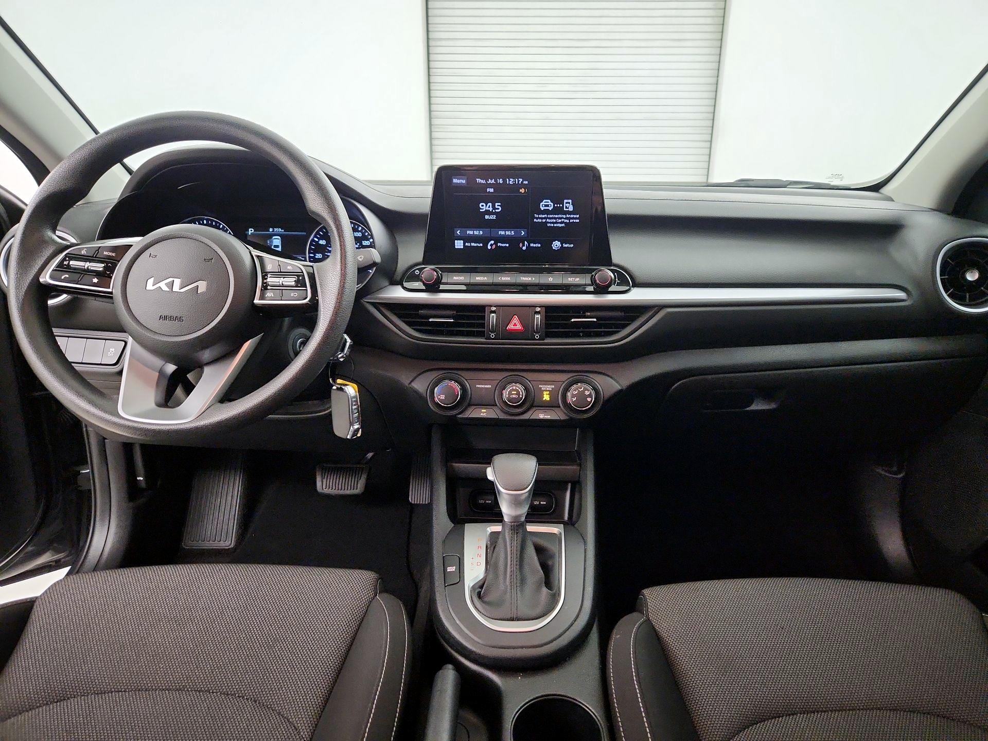 Thumbnail: 2023 Kia Forte - 9