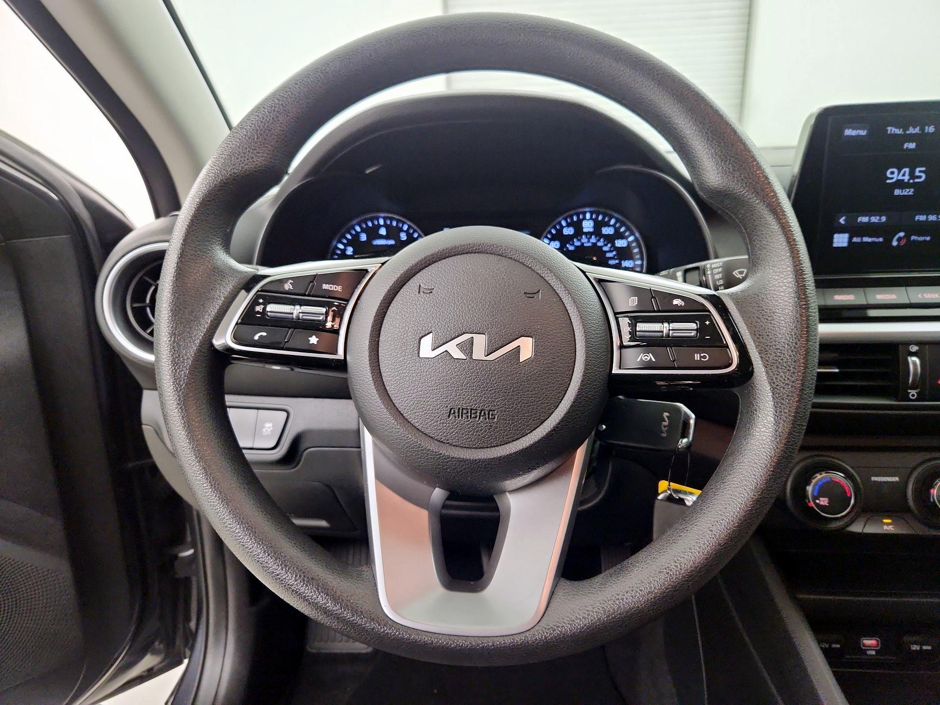 Thumbnail: 2023 Kia Forte - 10