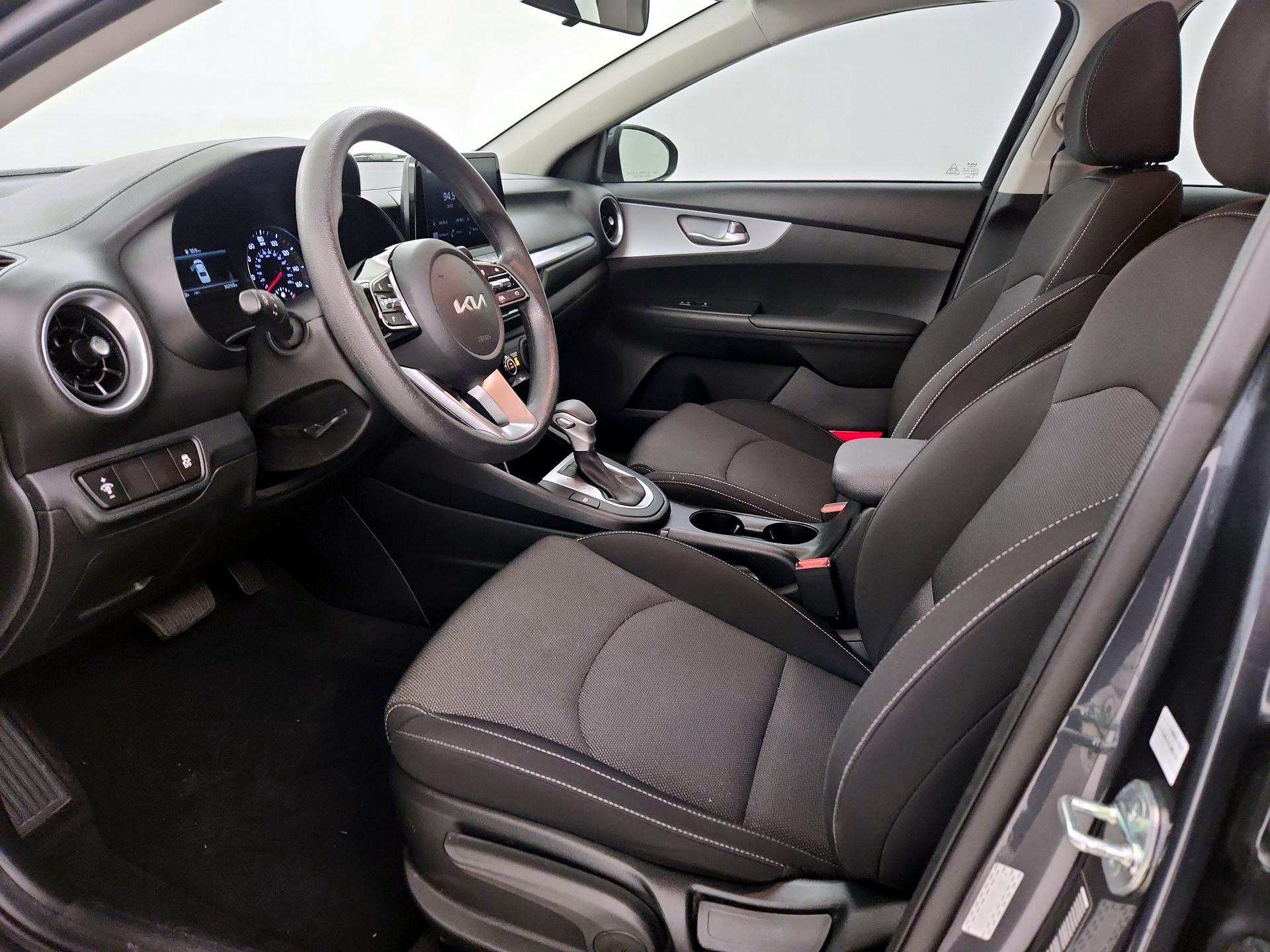 Thumbnail: 2023 Kia Forte - 11