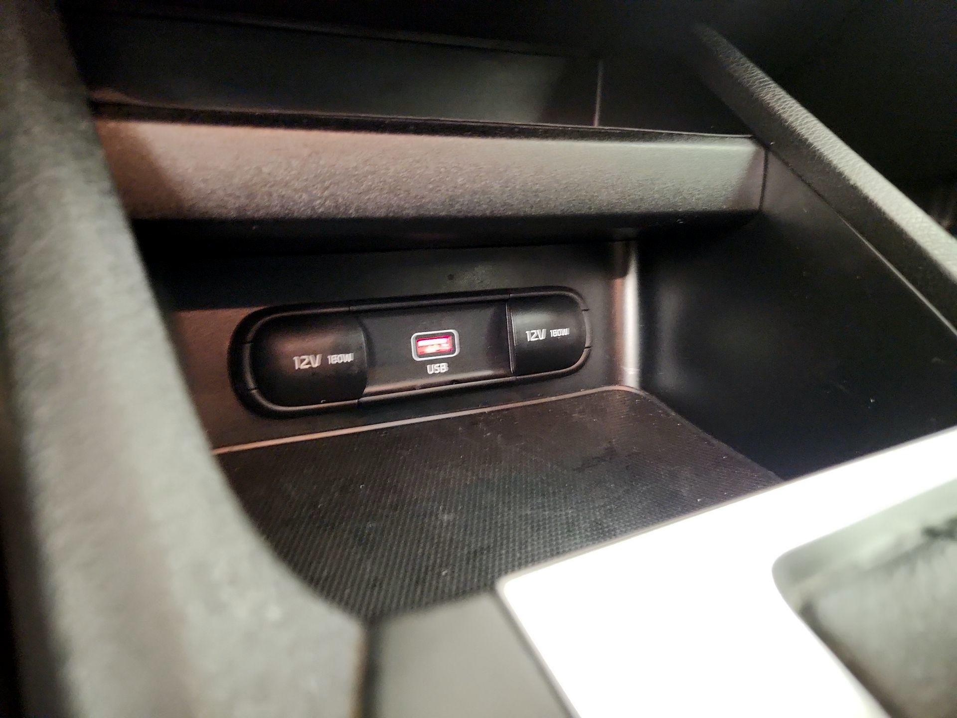 Thumbnail: 2023 Kia Forte - 18