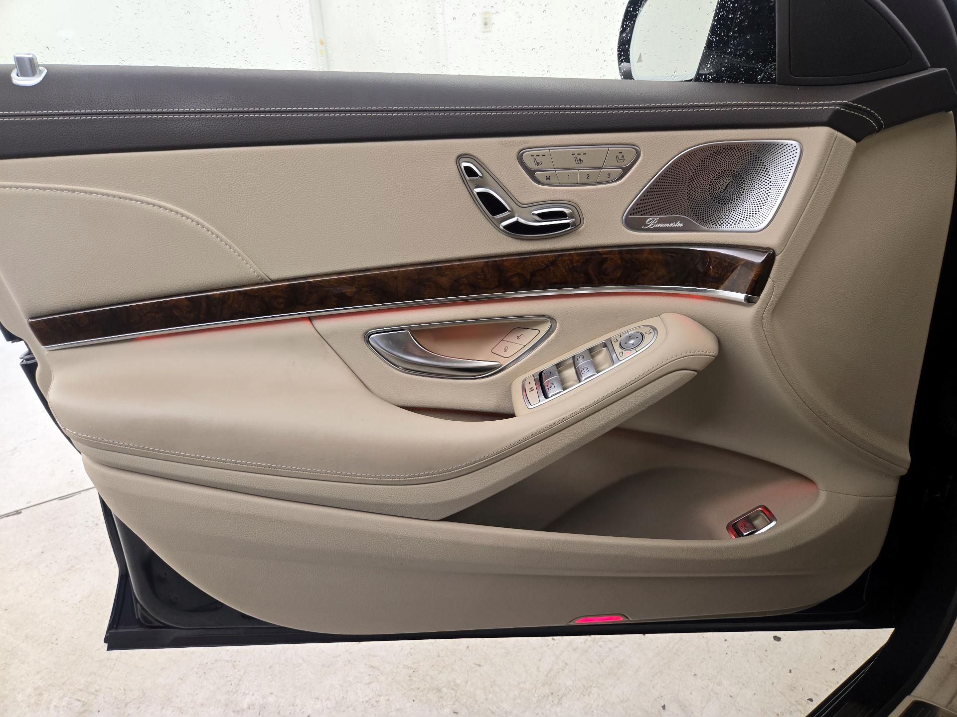 Thumbnail: 2015 Mercedes-Benz S-Class - 12