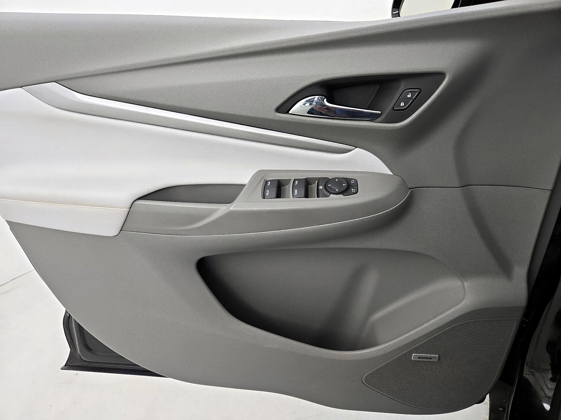 Thumbnail: 2022 Chevrolet Bolt EUV - 12