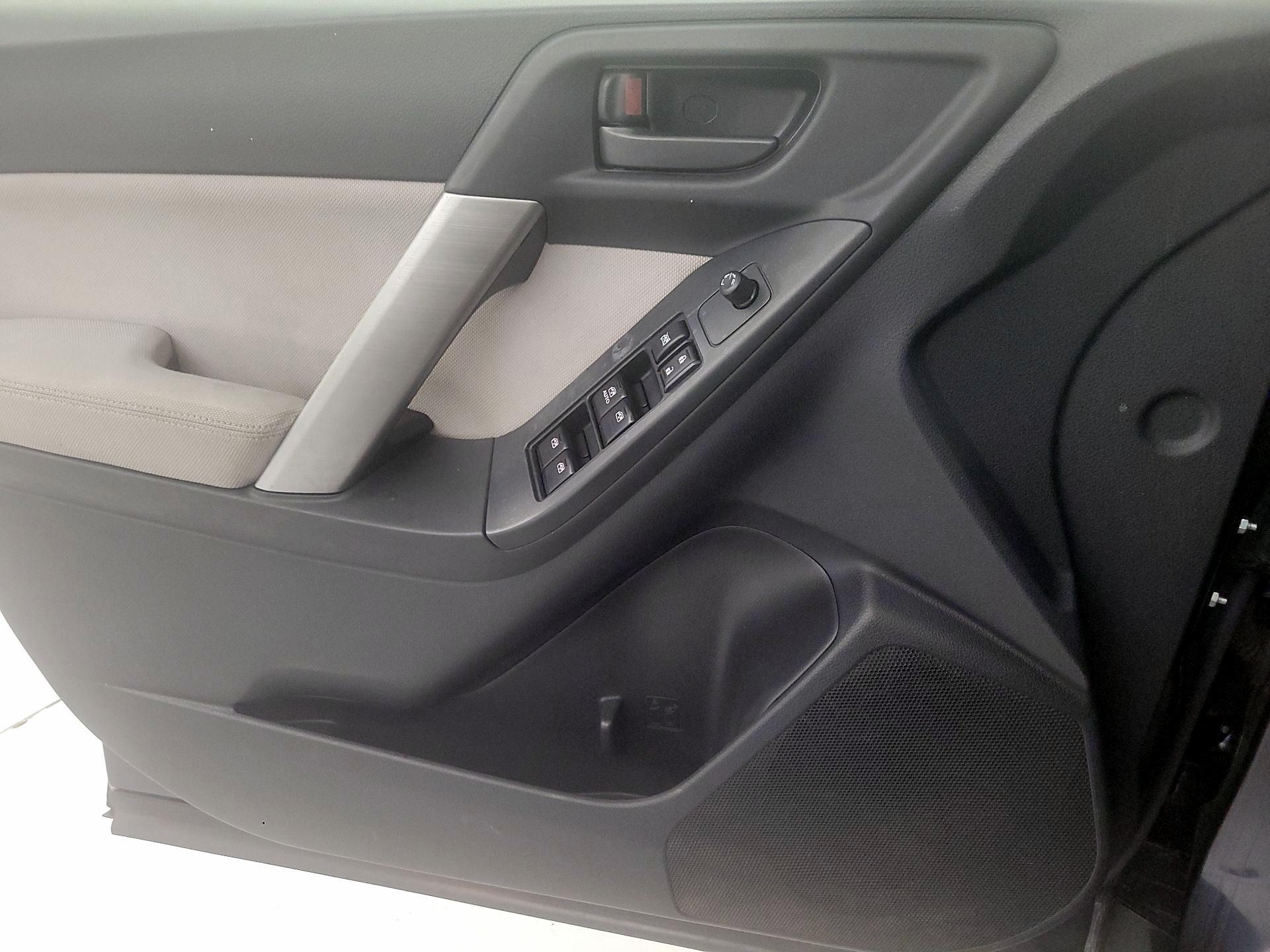 Thumbnail: 2014 Subaru Forester - 12