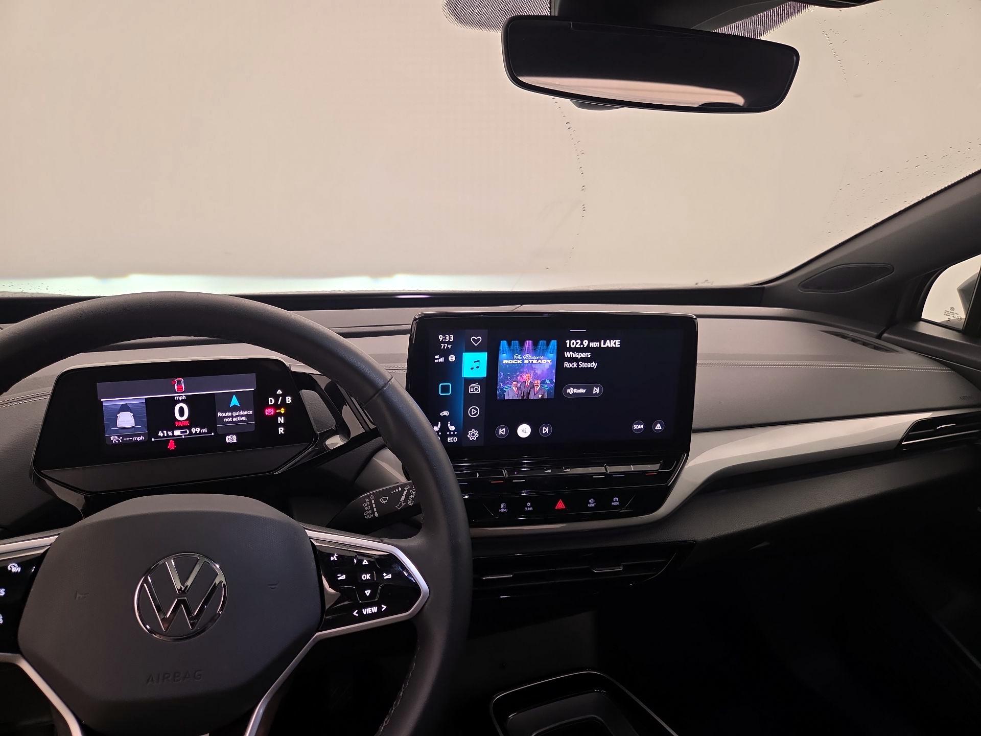 Thumbnail: 2023 Volkswagen ID.4 - 9