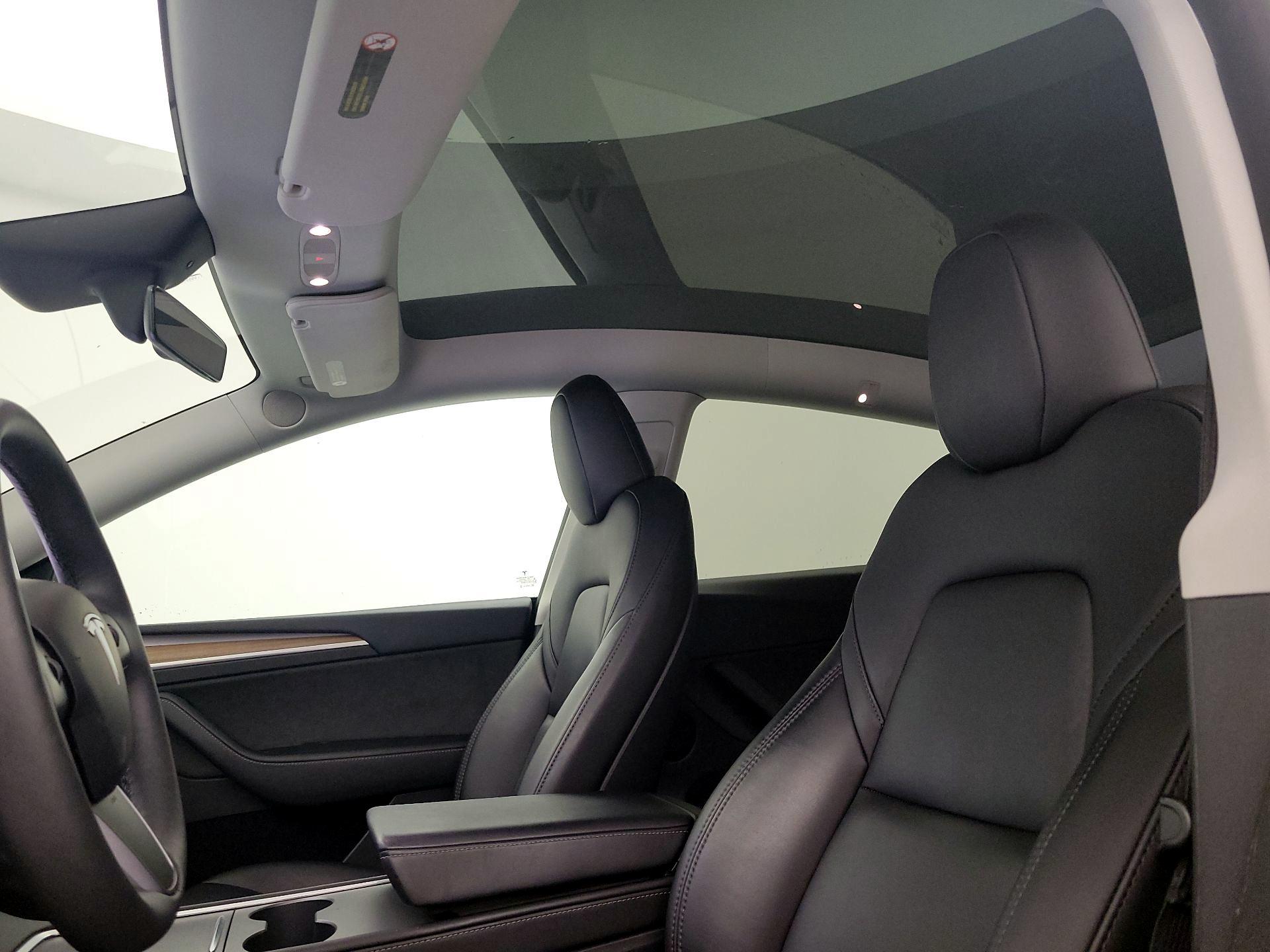 Thumbnail: 2023 Tesla Model Y - 18
