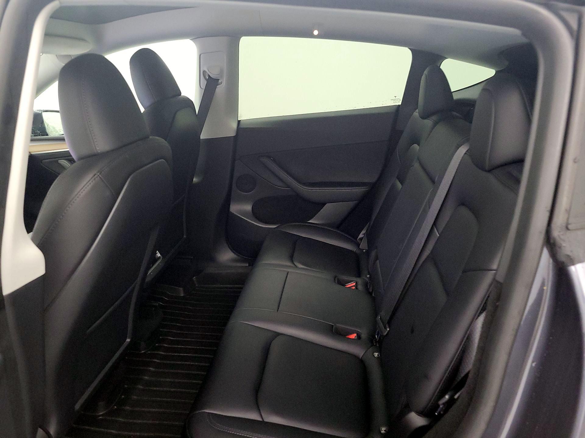 Thumbnail: 2023 Tesla Model Y - 19