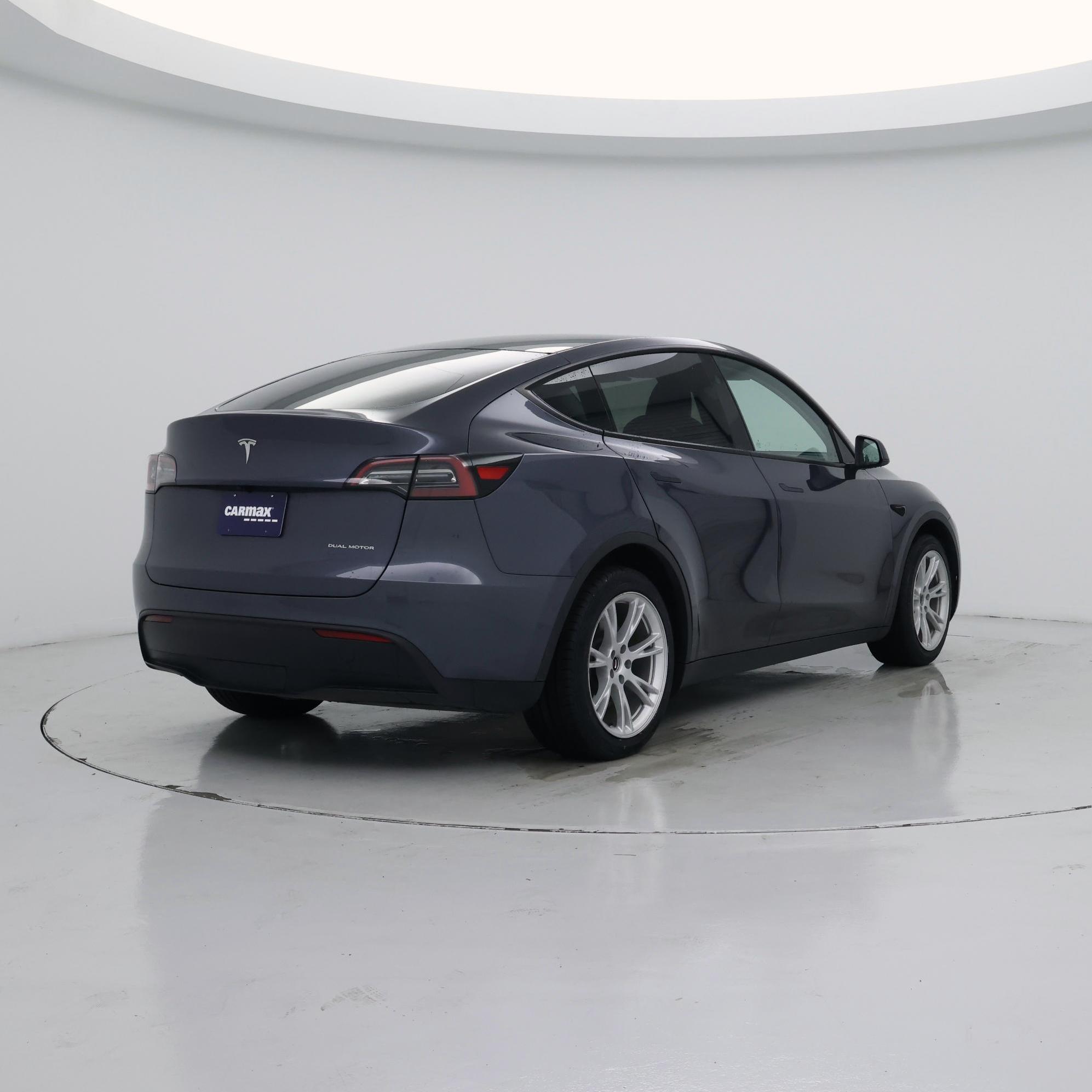 Thumbnail: 2023 Tesla Model Y - 8
