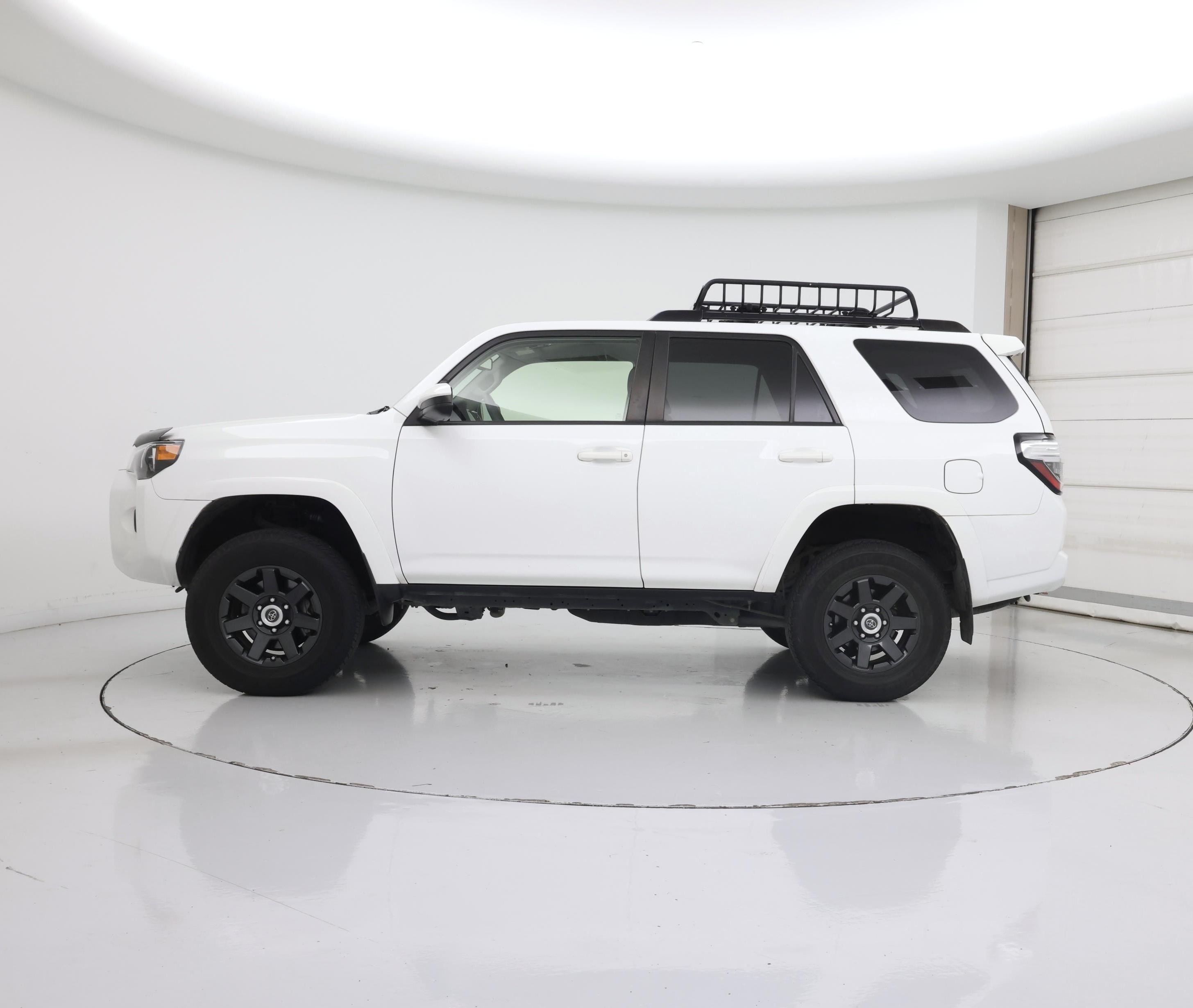 Thumbnail: 2021 Toyota 4Runner - 3