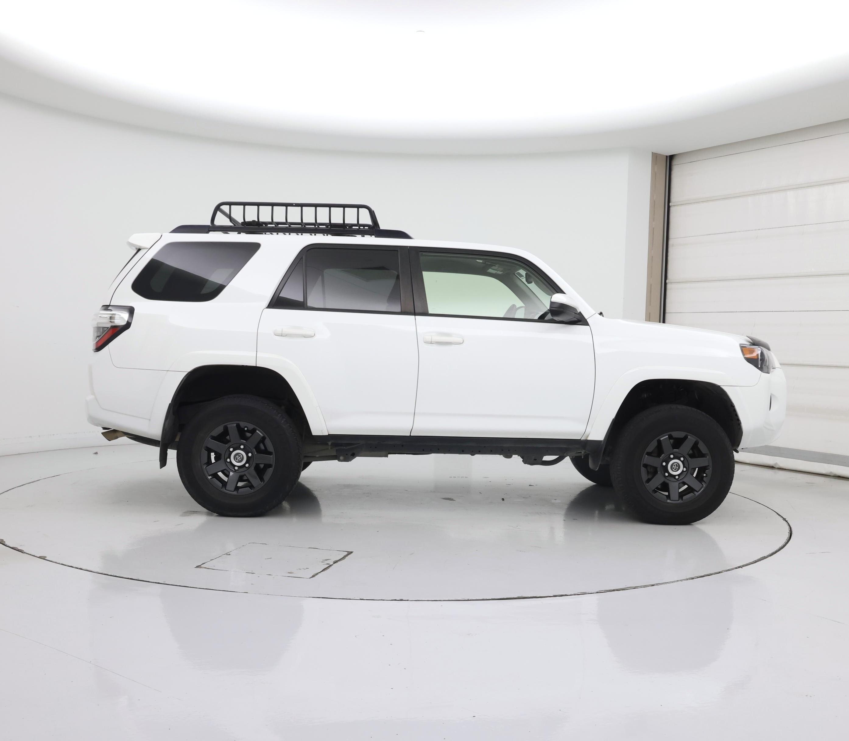 Thumbnail: 2021 Toyota 4Runner - 7