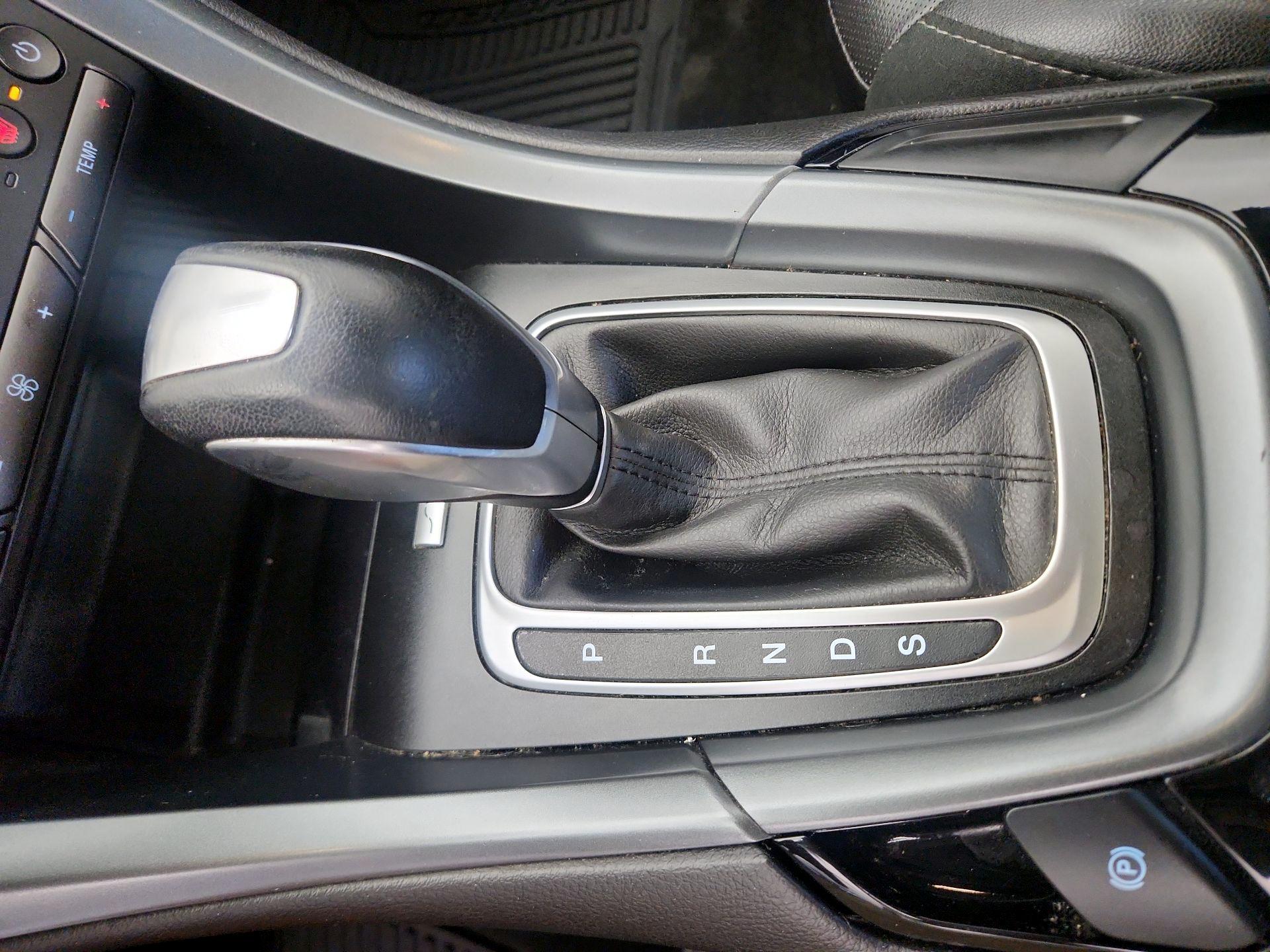 Thumbnail: 2016 Ford Fusion - 18