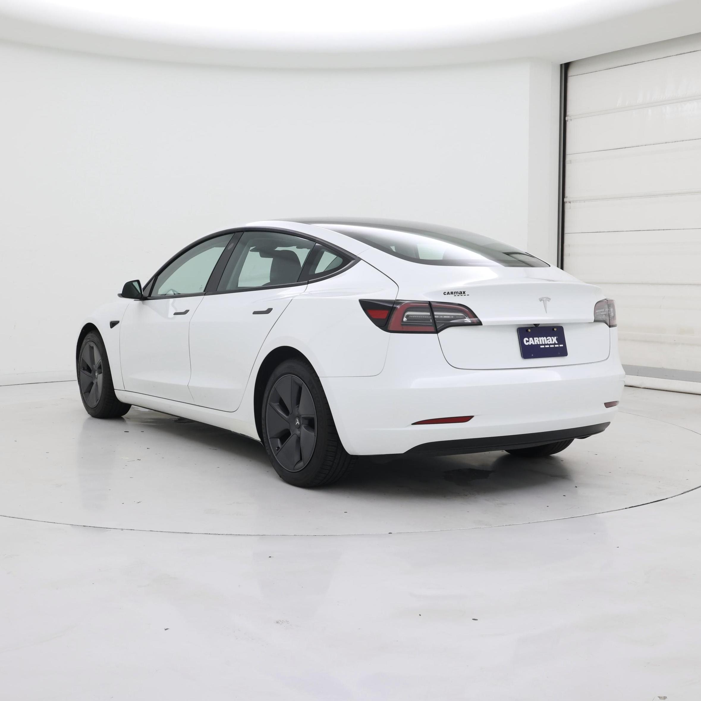 Thumbnail: 2023 Tesla Model 3 - 2