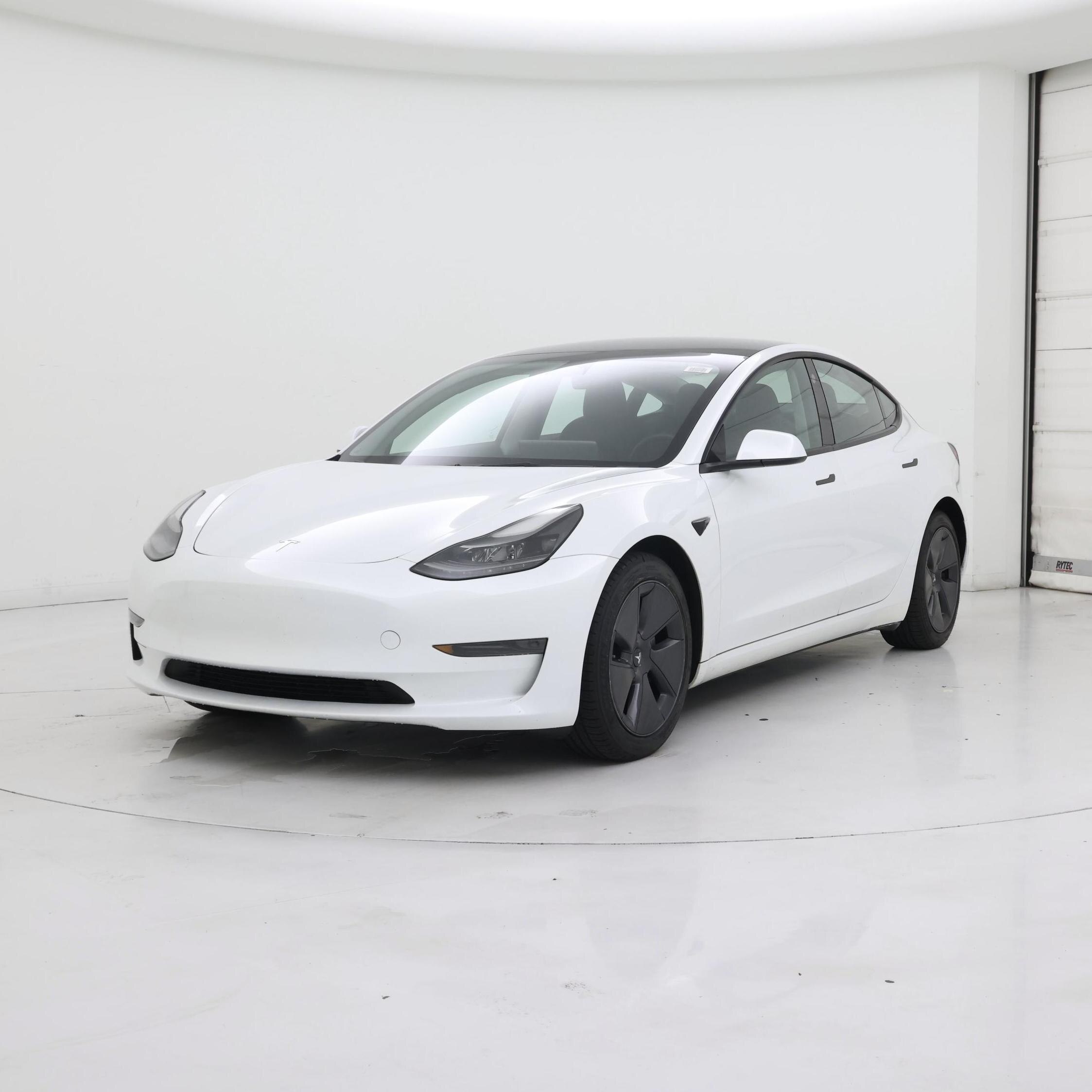 Thumbnail: 2023 Tesla Model 3 - 4