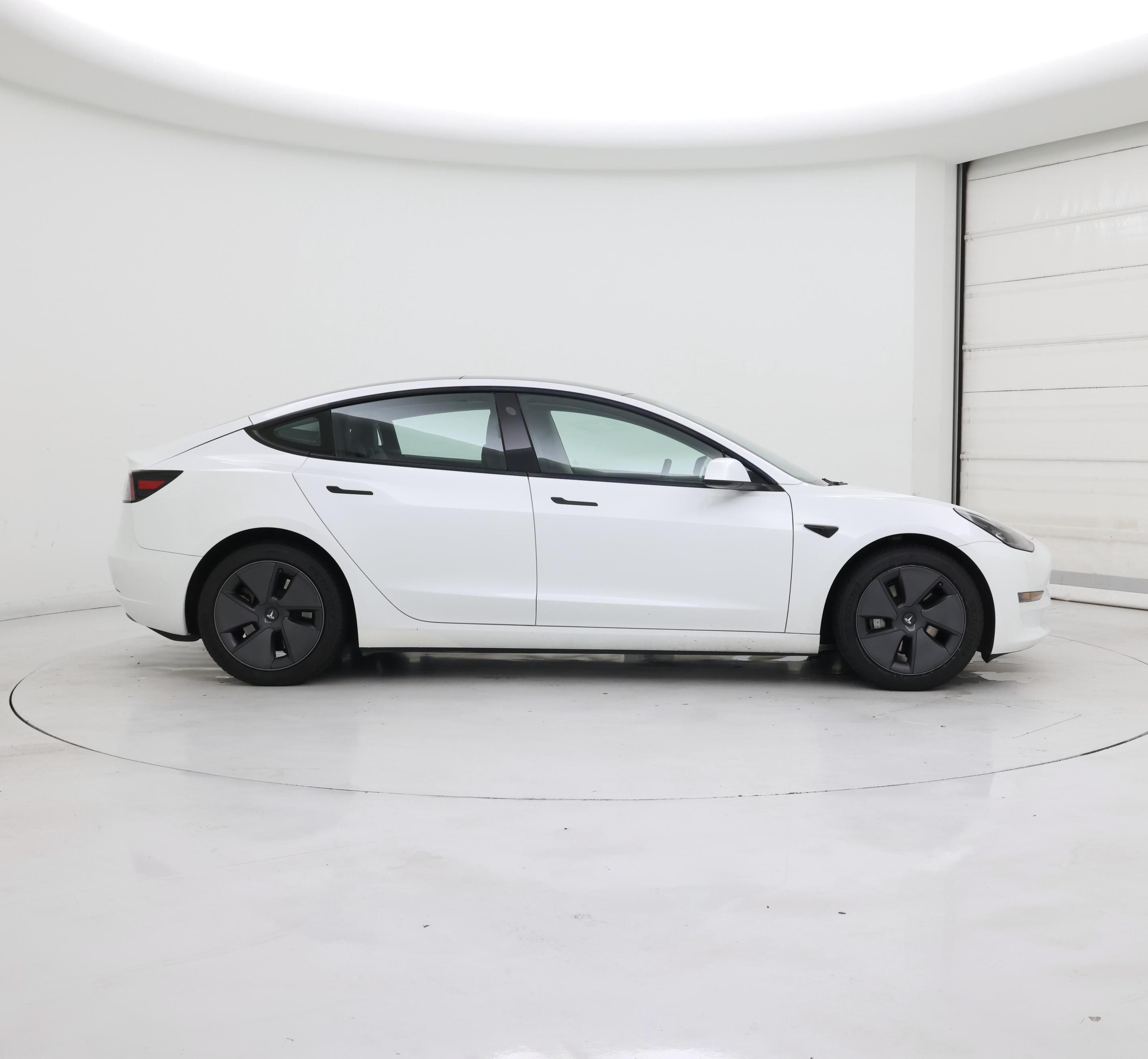 Thumbnail: 2023 Tesla Model 3 - 7