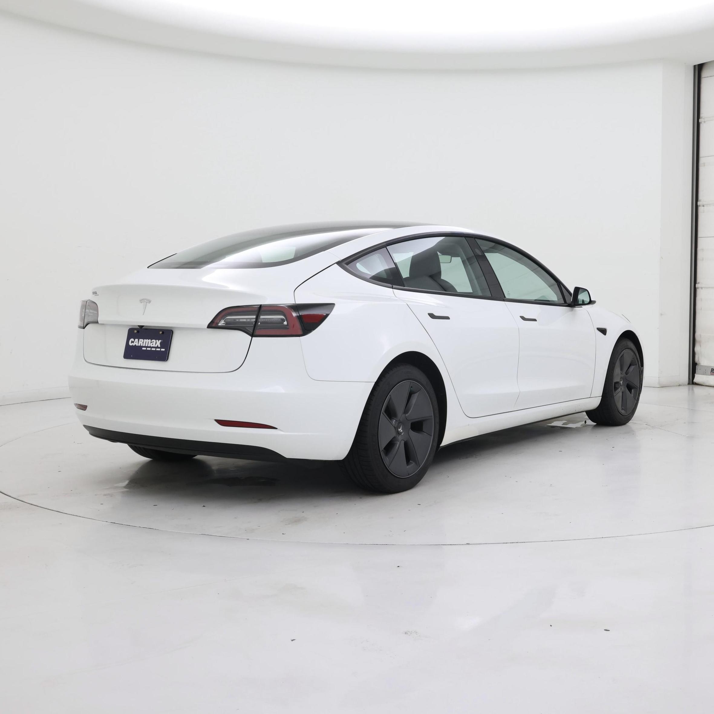Thumbnail: 2023 Tesla Model 3 - 8