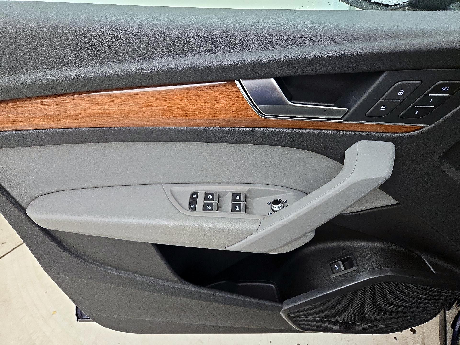 Thumbnail: 2022 Audi Q5 - 12