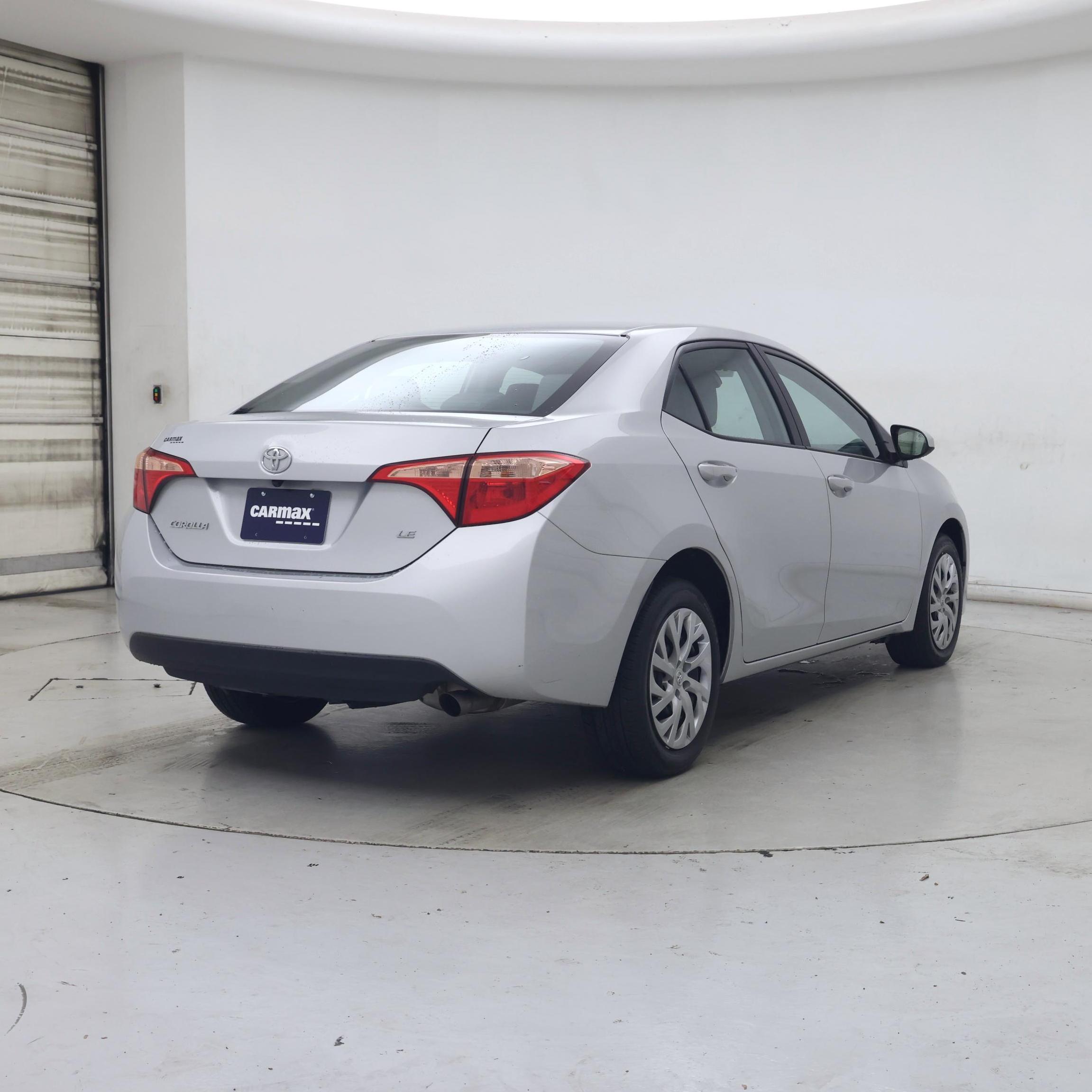 Thumbnail: 2018 Toyota Corolla - 8