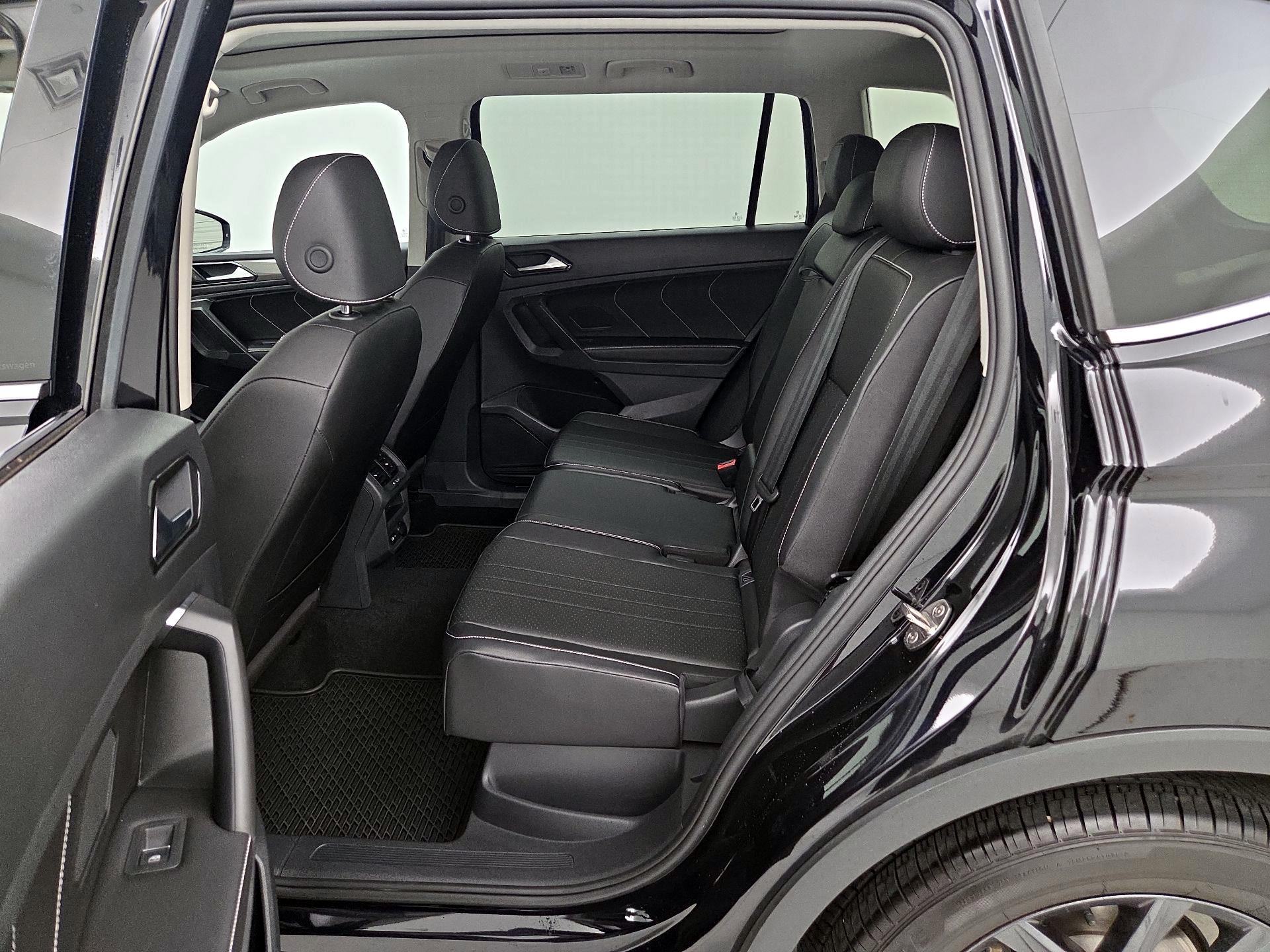 Thumbnail: 2022 Volkswagen Tiguan - 20