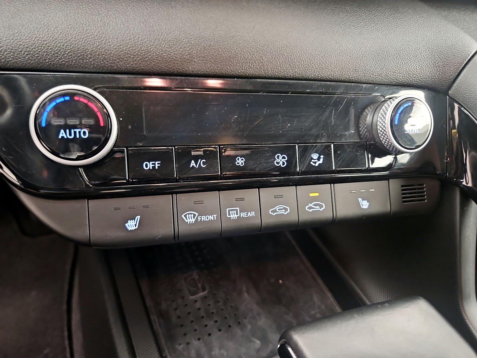 Thumbnail: 2021 Hyundai Elantra - 16
