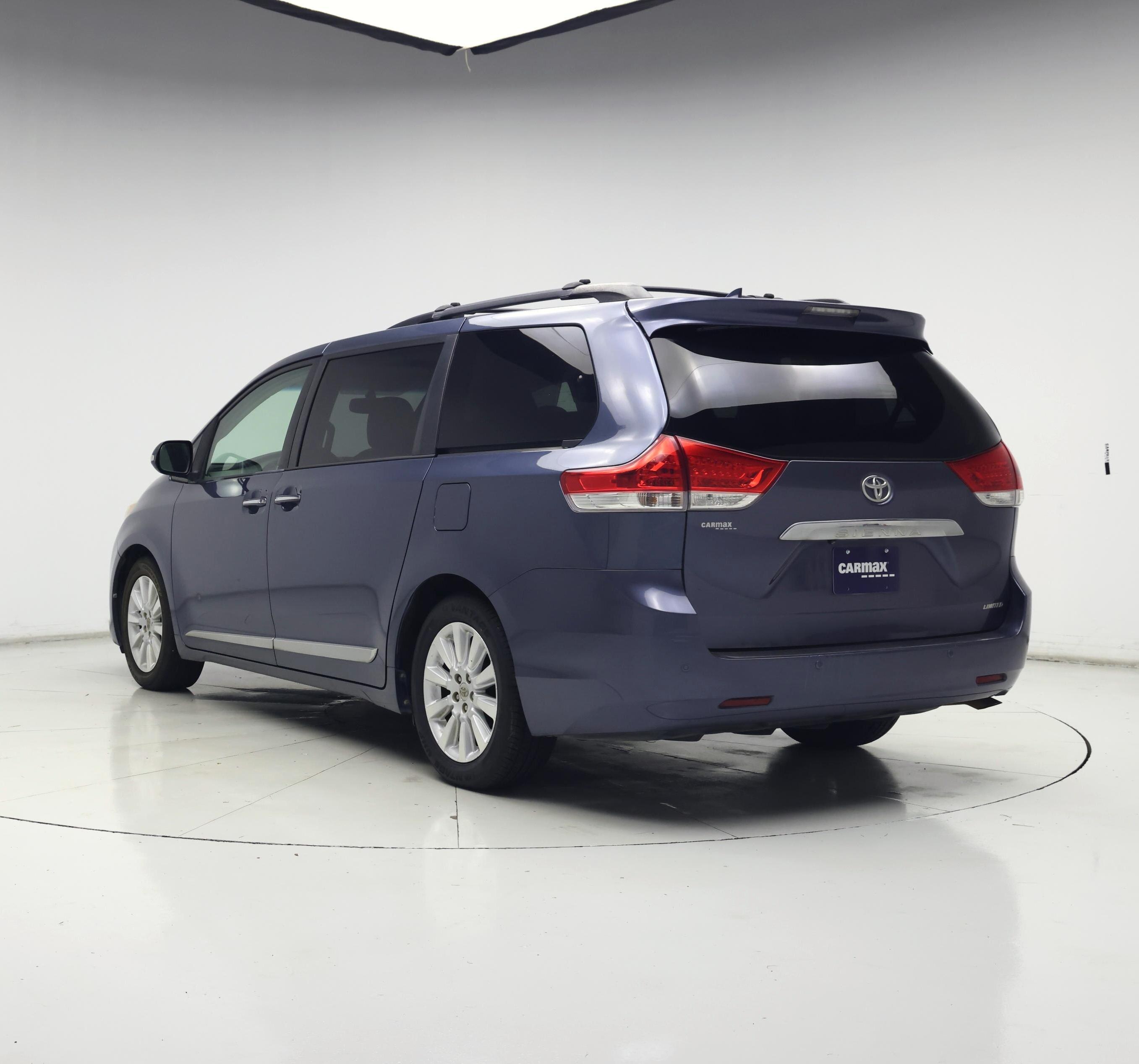 Thumbnail: 2014 Toyota Sienna - 2