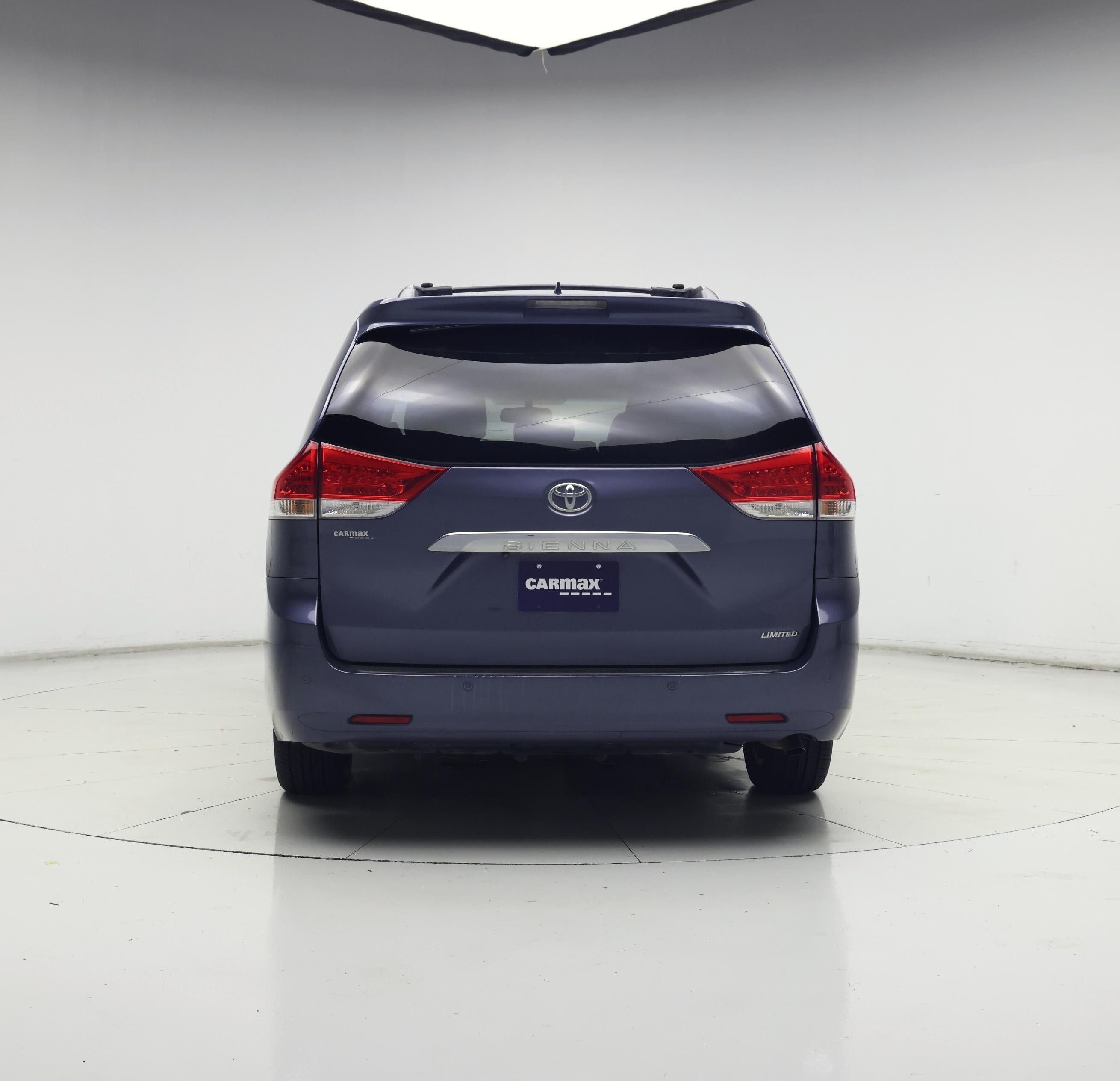 Thumbnail: 2014 Toyota Sienna - 6