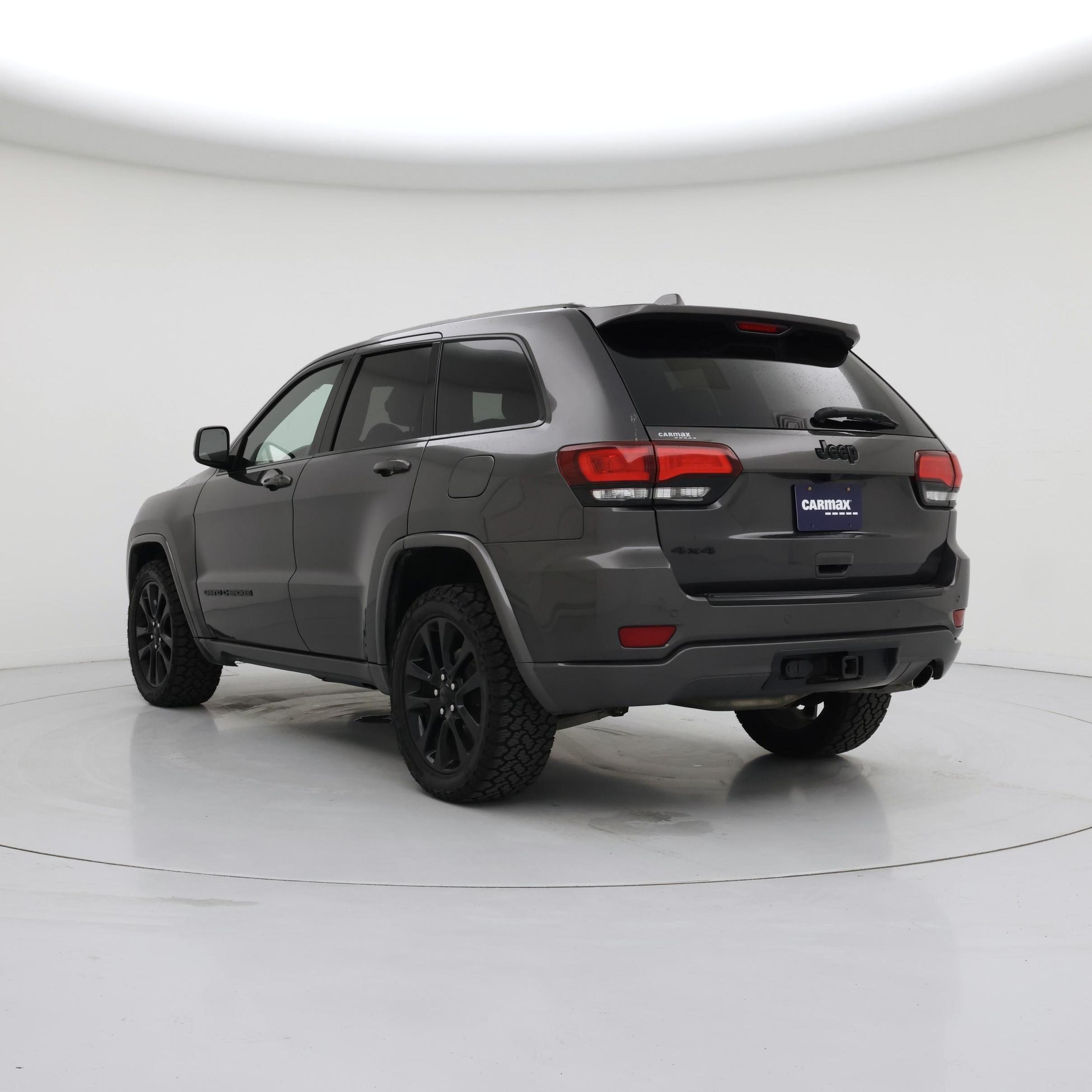Thumbnail: 2018 Jeep Grand Cherokee - 2