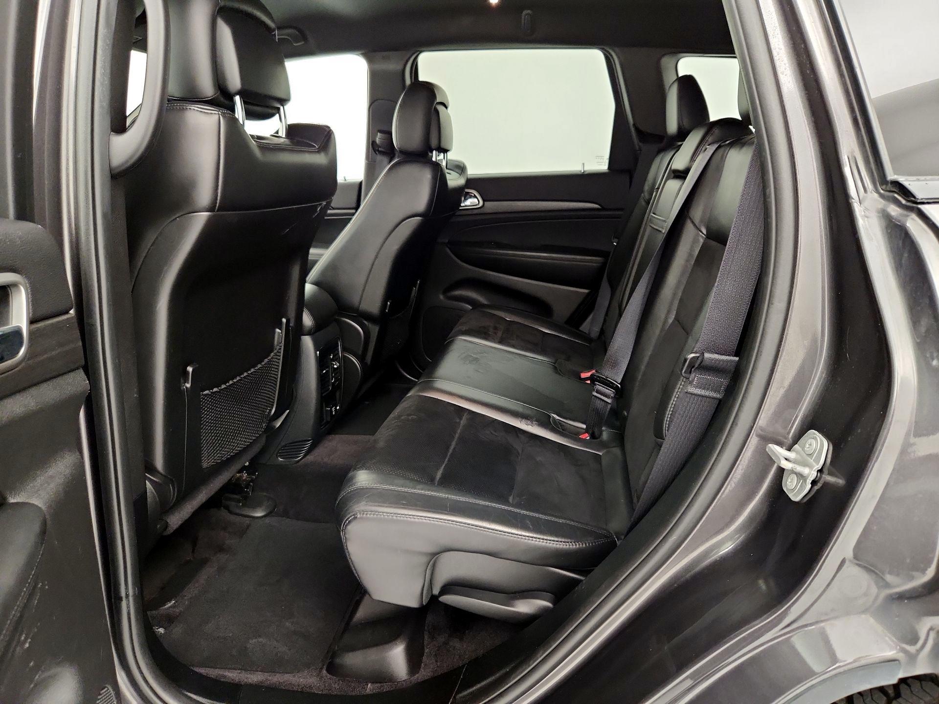 Thumbnail: 2018 Jeep Grand Cherokee - 20