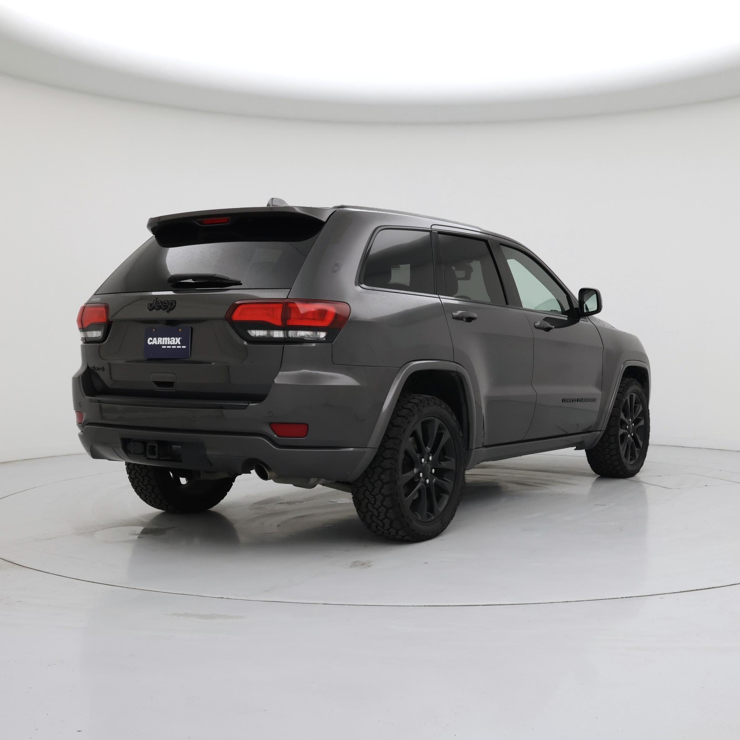 Thumbnail: 2018 Jeep Grand Cherokee - 8