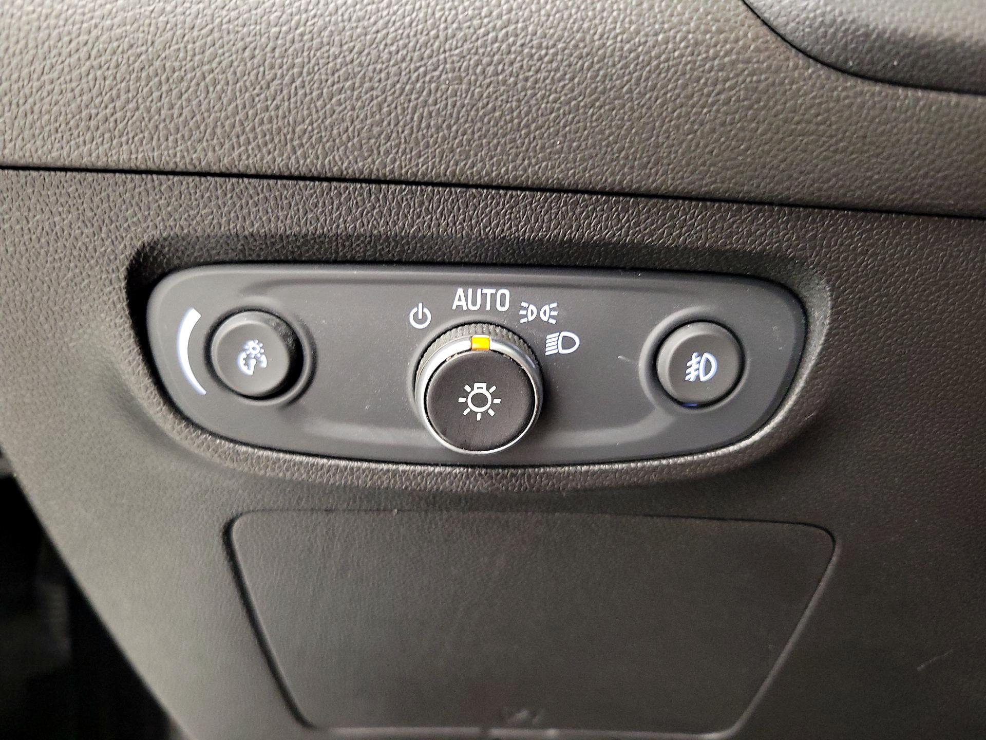 Thumbnail: 2021 Buick Encore GX - 13