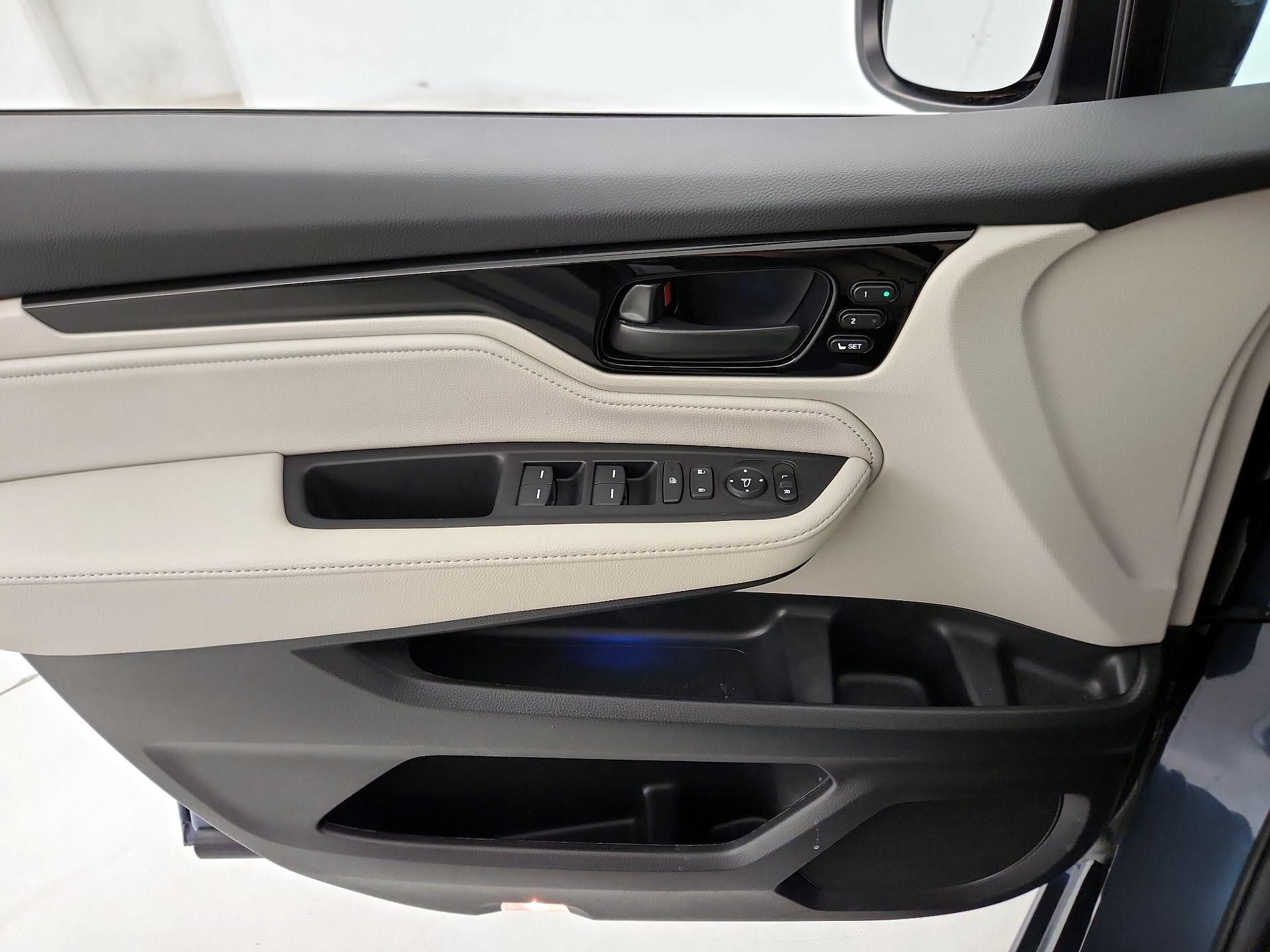 Thumbnail: 2026 Honda Odyssey - 13