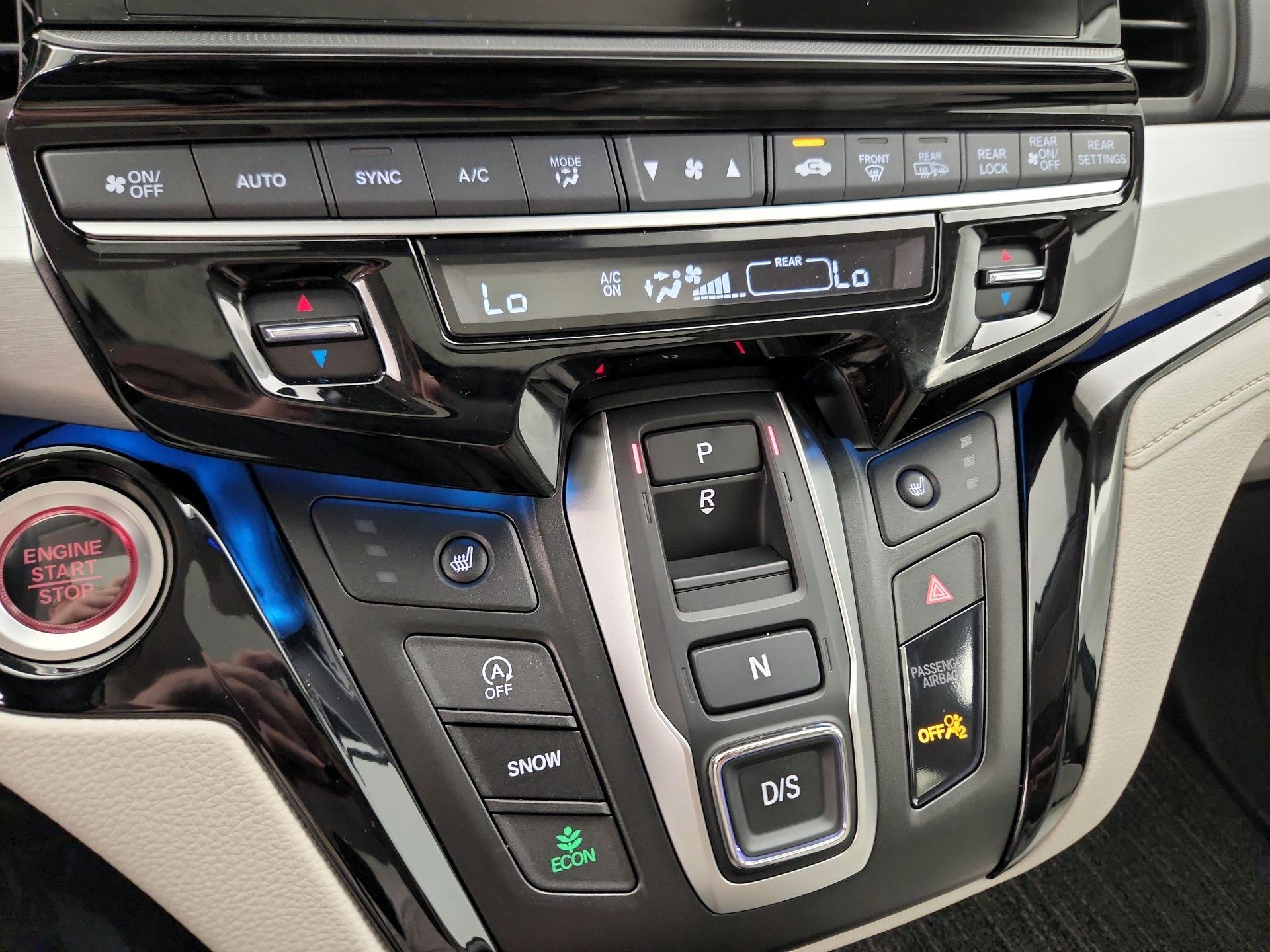 Thumbnail: 2026 Honda Odyssey - 17
