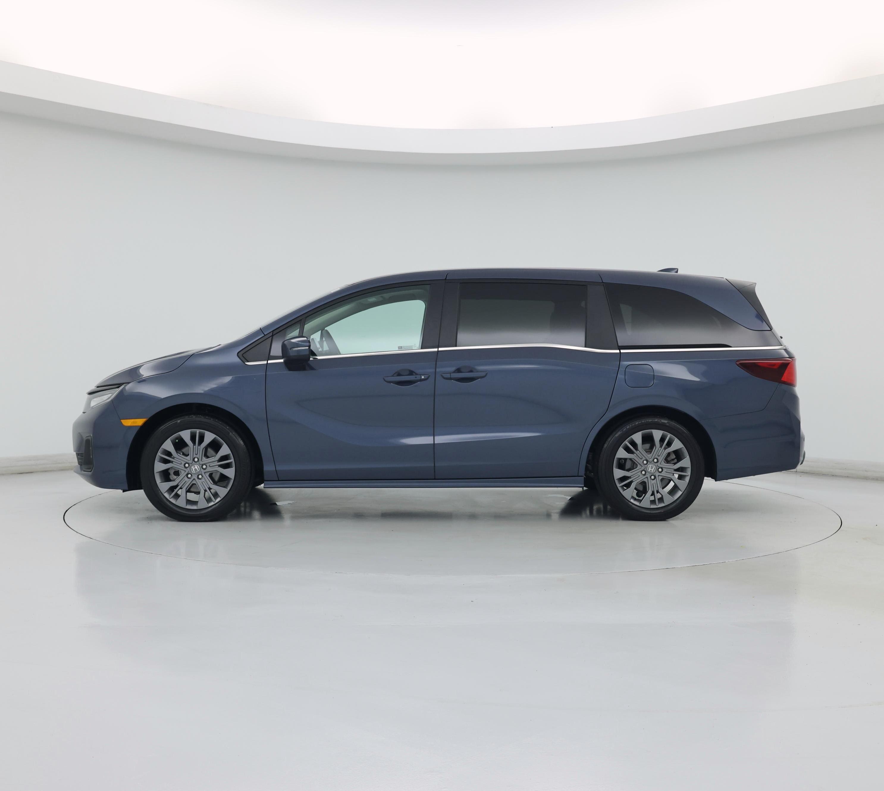 Thumbnail: 2026 Honda Odyssey - 3