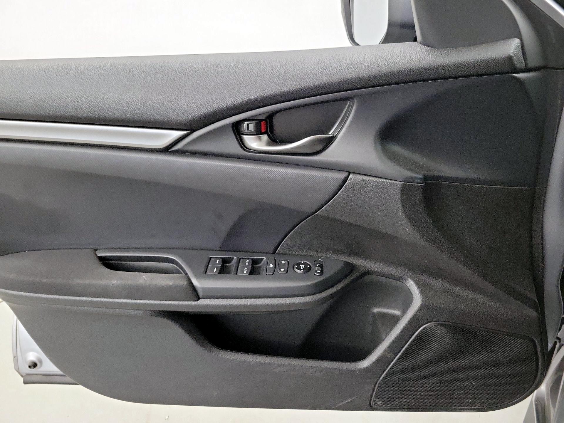 Thumbnail: 2018 Honda Civic - 12