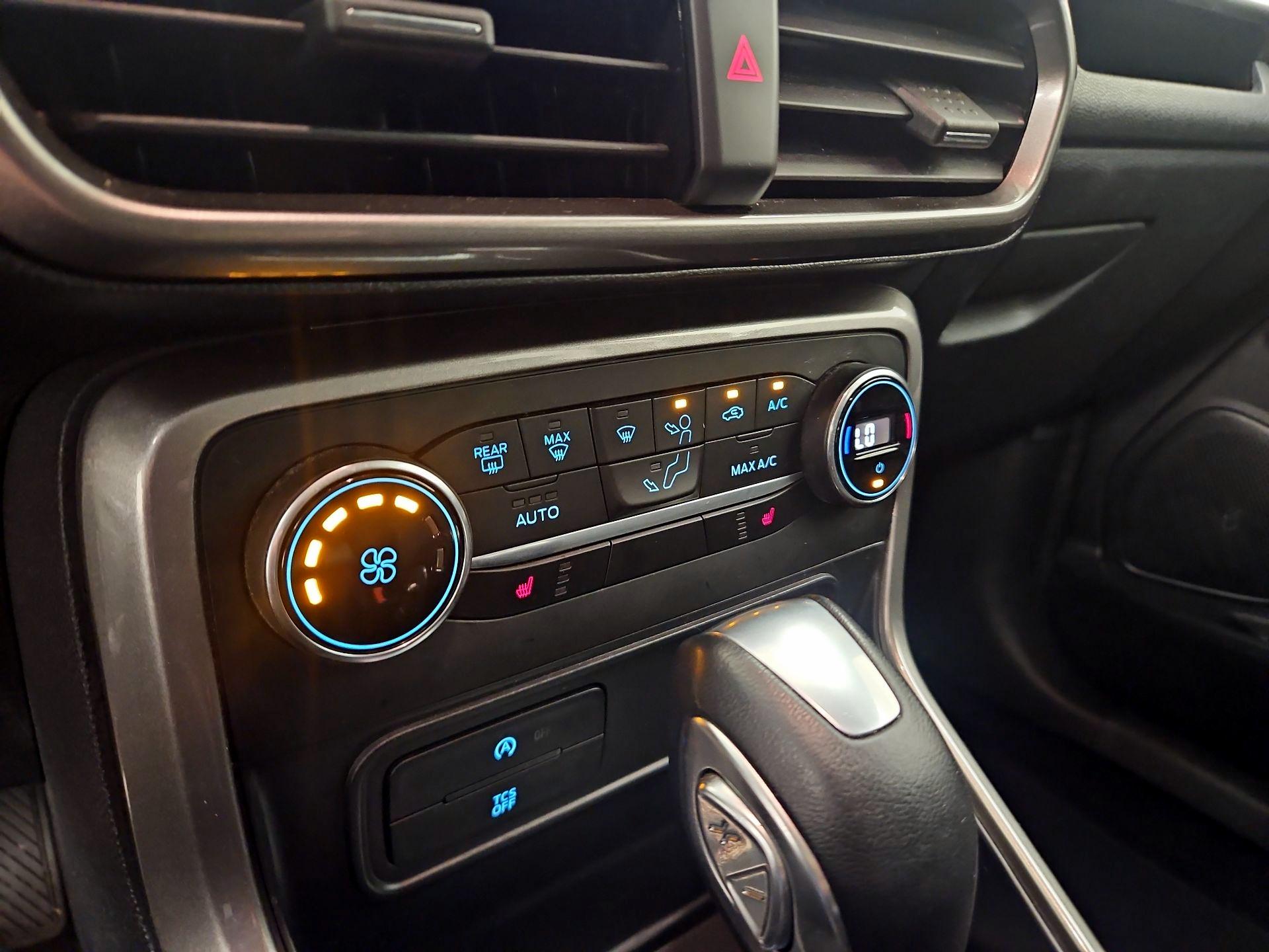Thumbnail: 2021 Ford EcoSport - 16