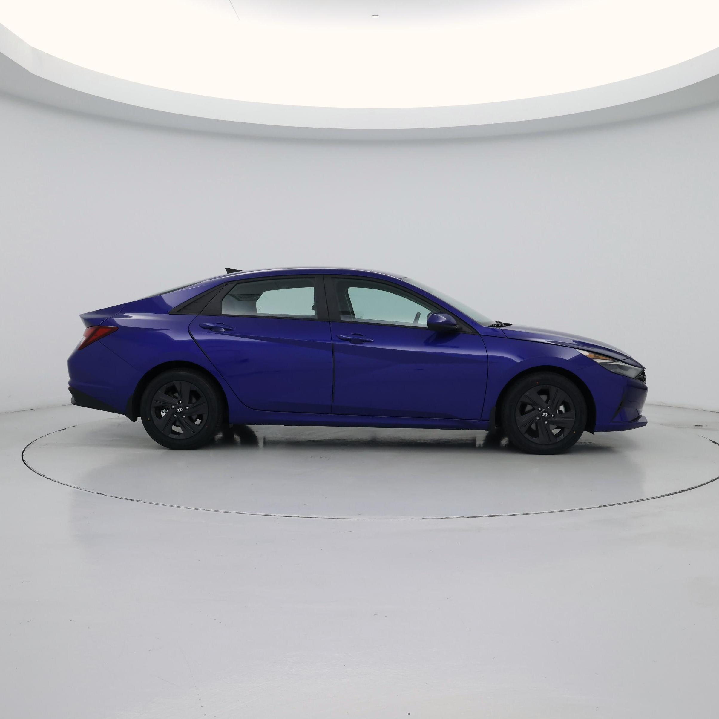 Thumbnail: 2022 Hyundai Elantra - 7