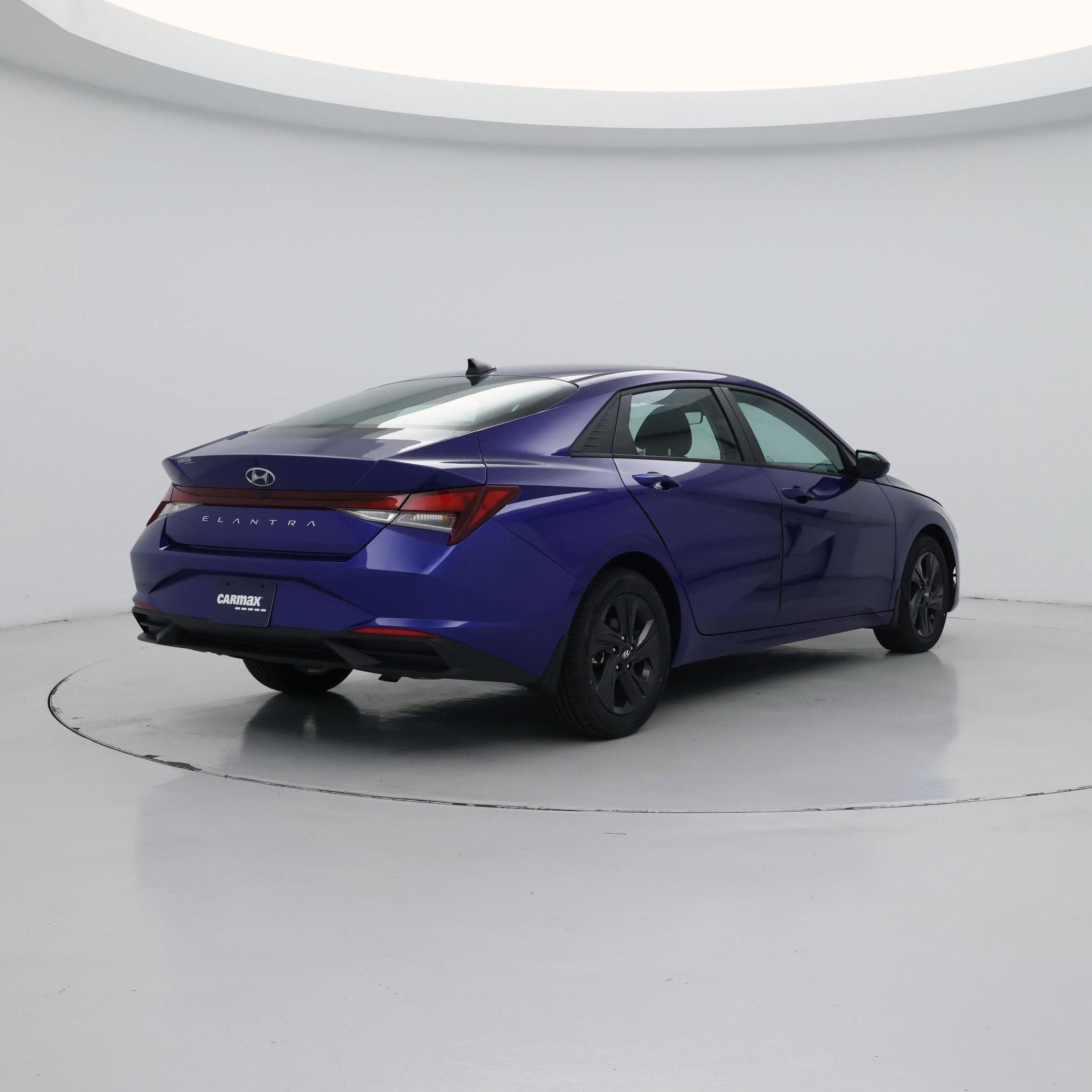 Thumbnail: 2022 Hyundai Elantra - 8