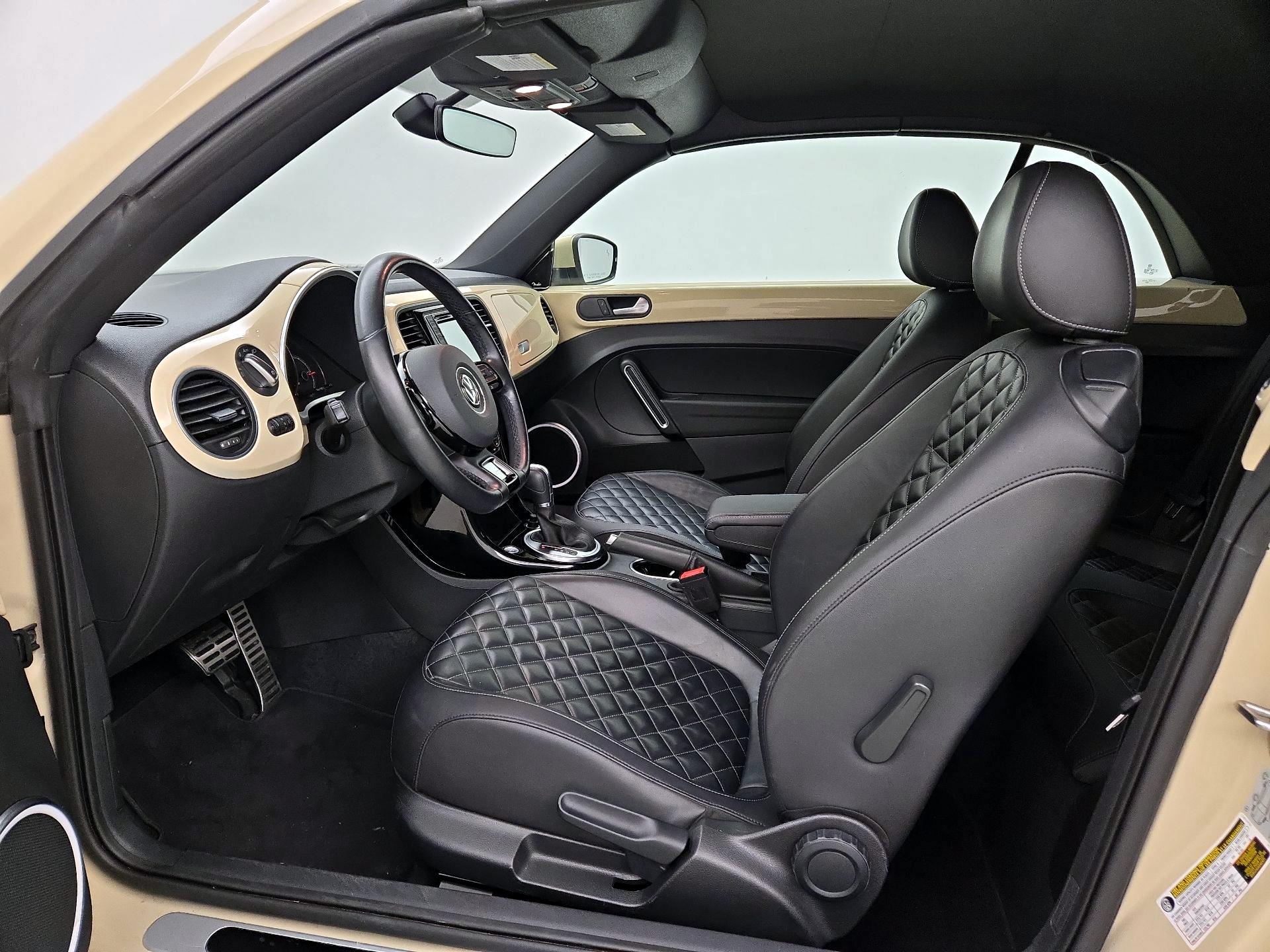 Thumbnail: 2019 Volkswagen Beetle - 11