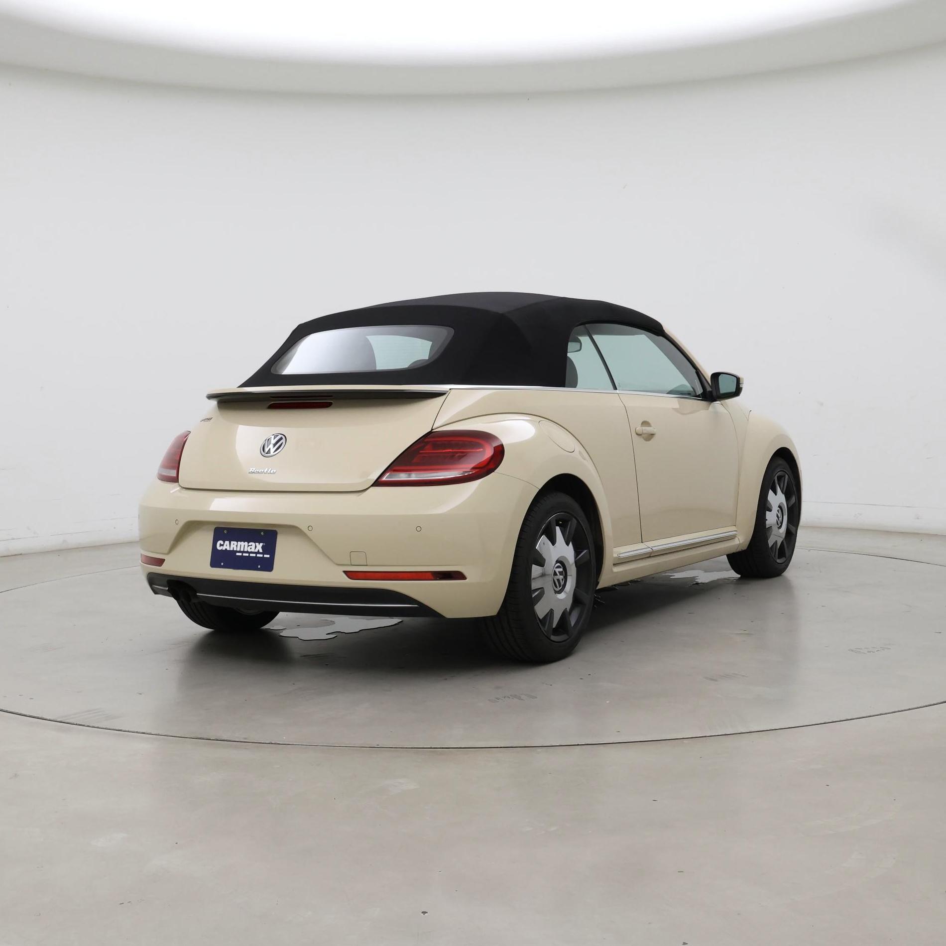 Thumbnail: 2019 Volkswagen Beetle - 8