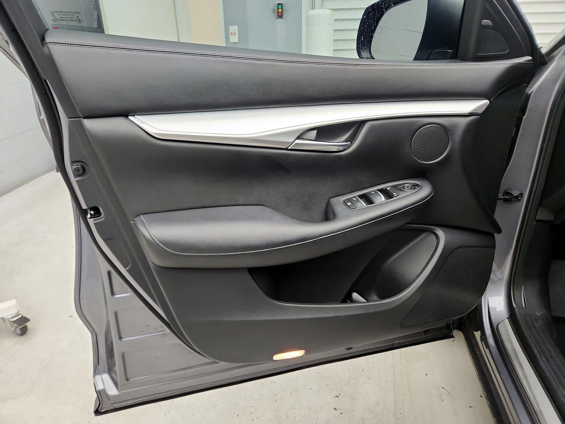 Thumbnail: 2021 INFINITI QX50 - 12