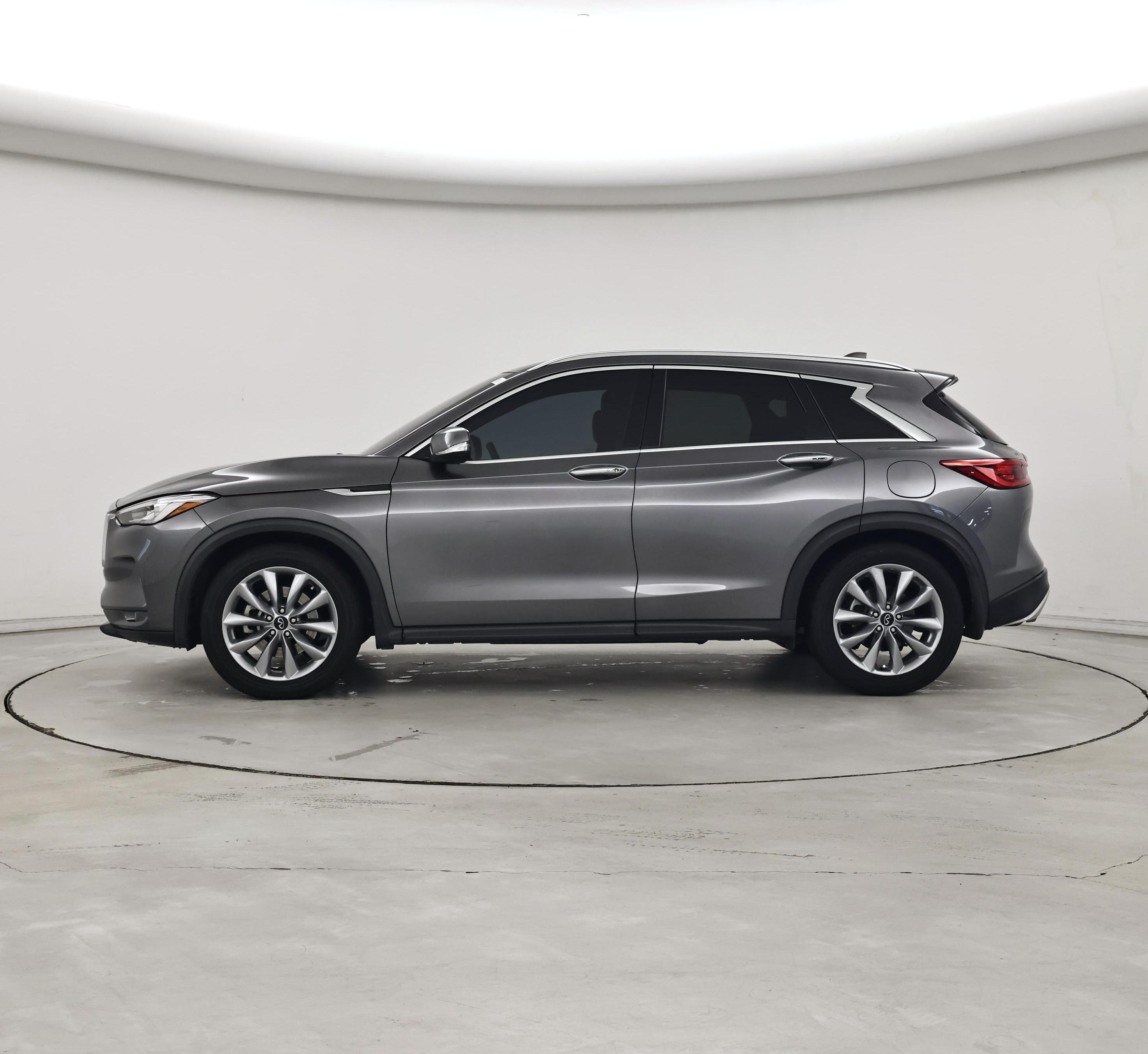 Thumbnail: 2021 INFINITI QX50 - 3