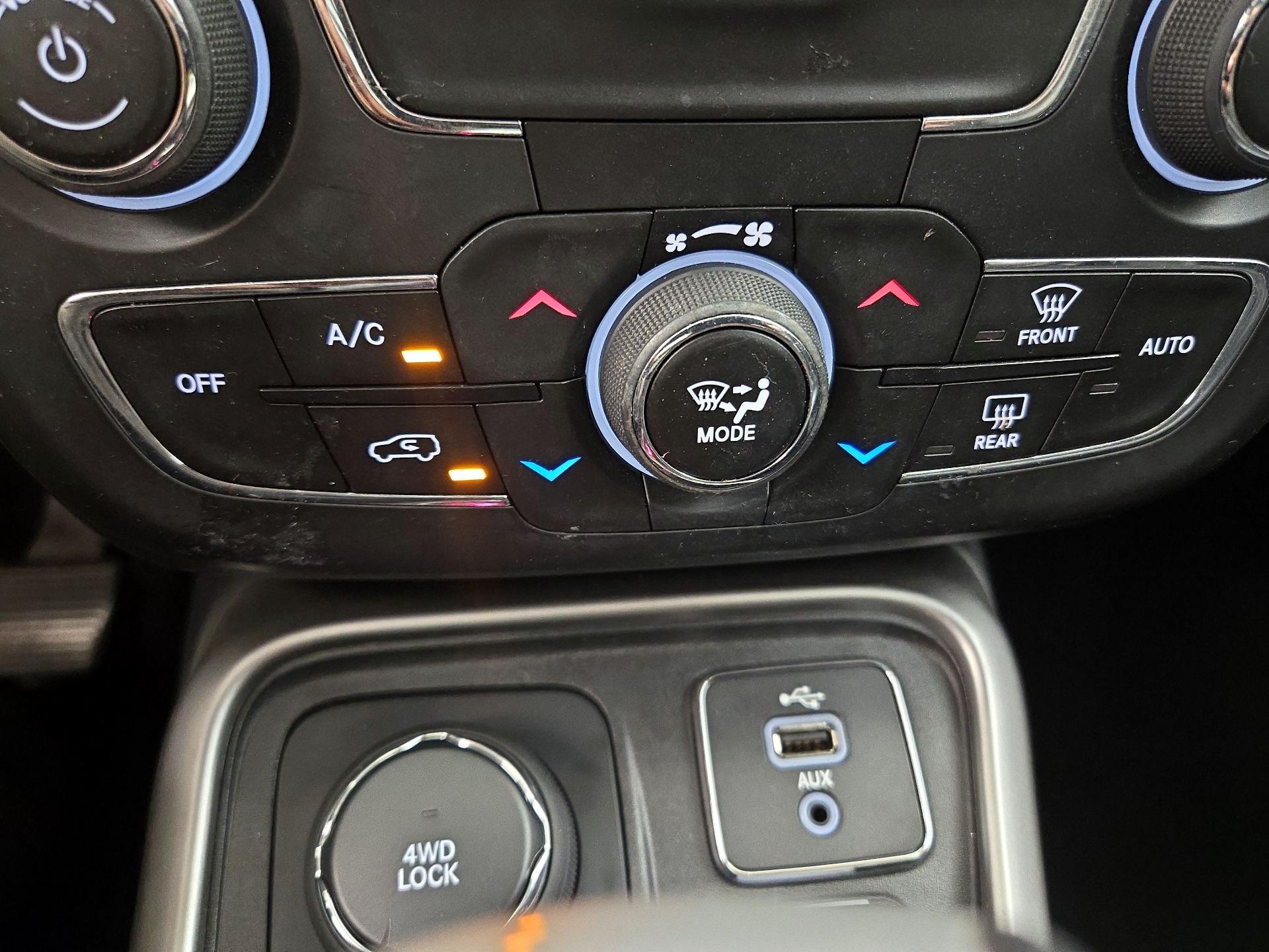 Thumbnail: 2017 Jeep Compass - 17