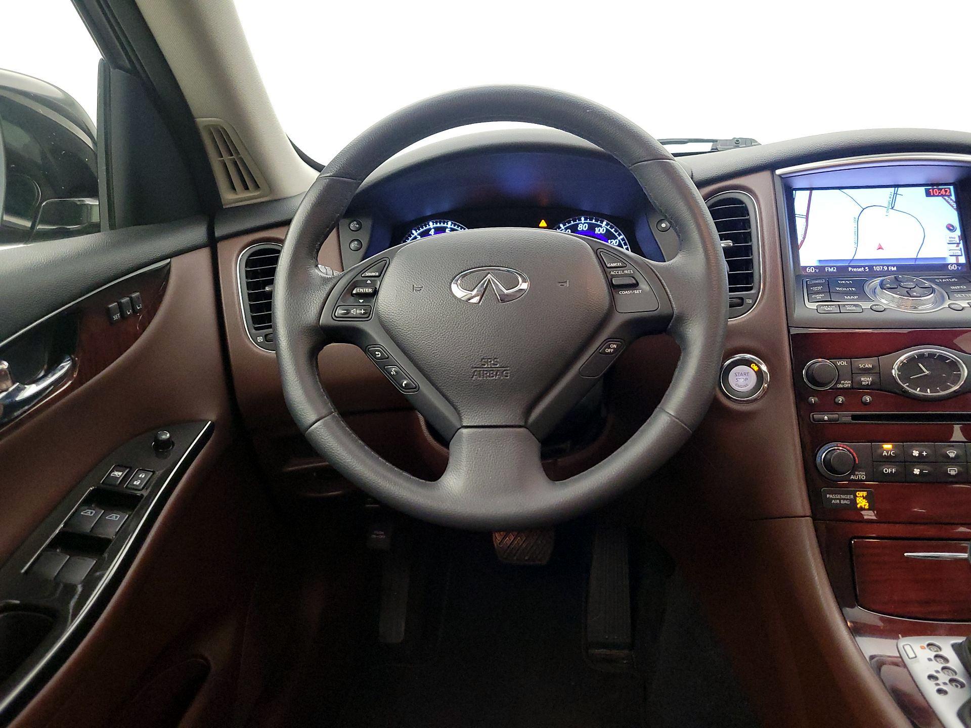 Thumbnail: 2016 INFINITI QX50 - 10