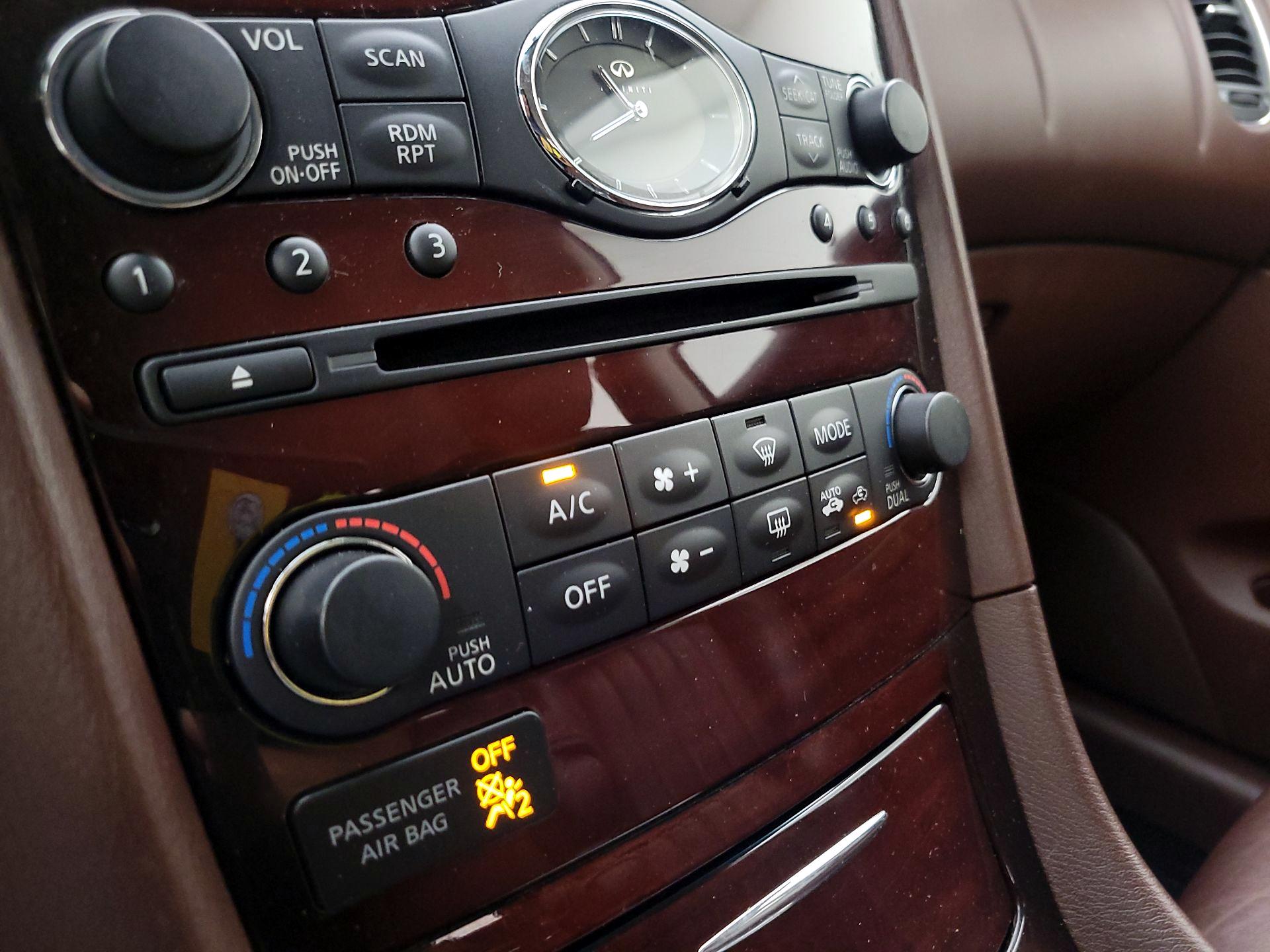 Thumbnail: 2016 INFINITI QX50 - 16