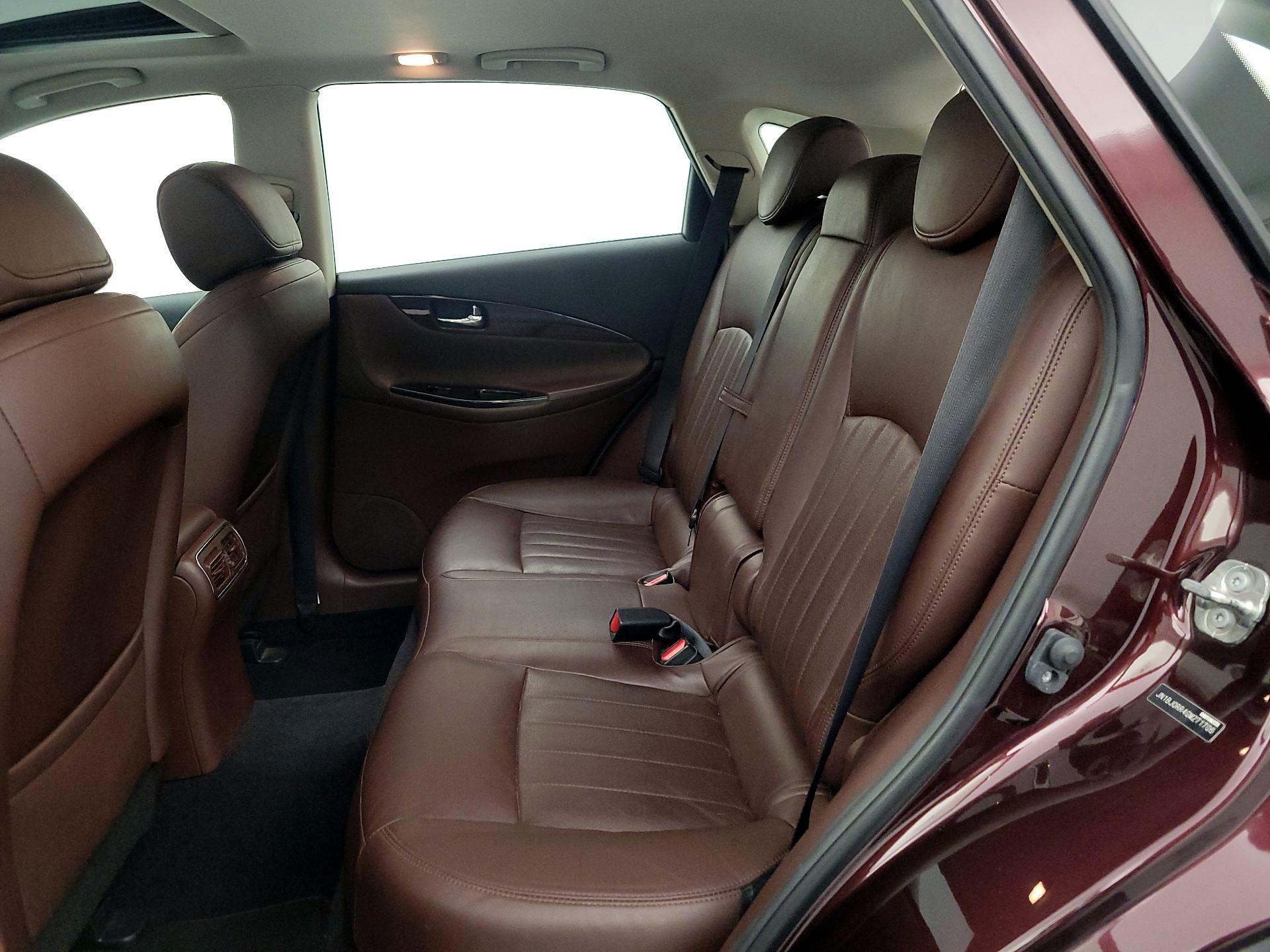 Thumbnail: 2016 INFINITI QX50 - 20