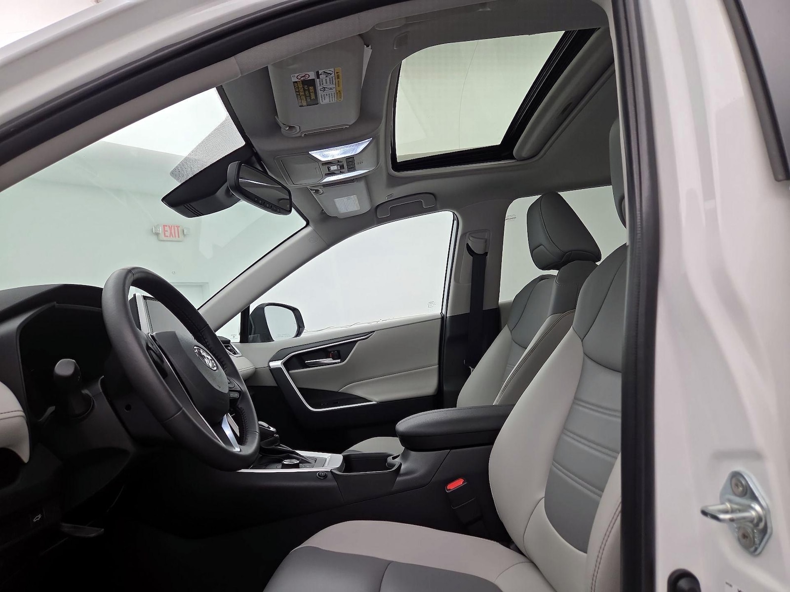 Sunroof(s) & Overhead Airbags