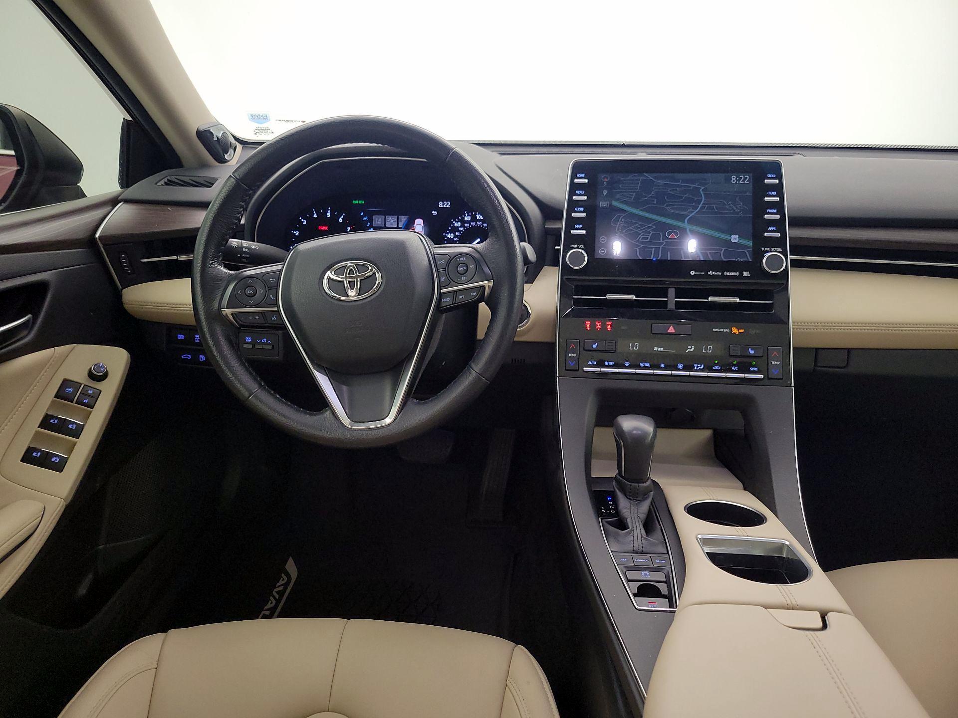 Thumbnail: 2020 Toyota Avalon - 10