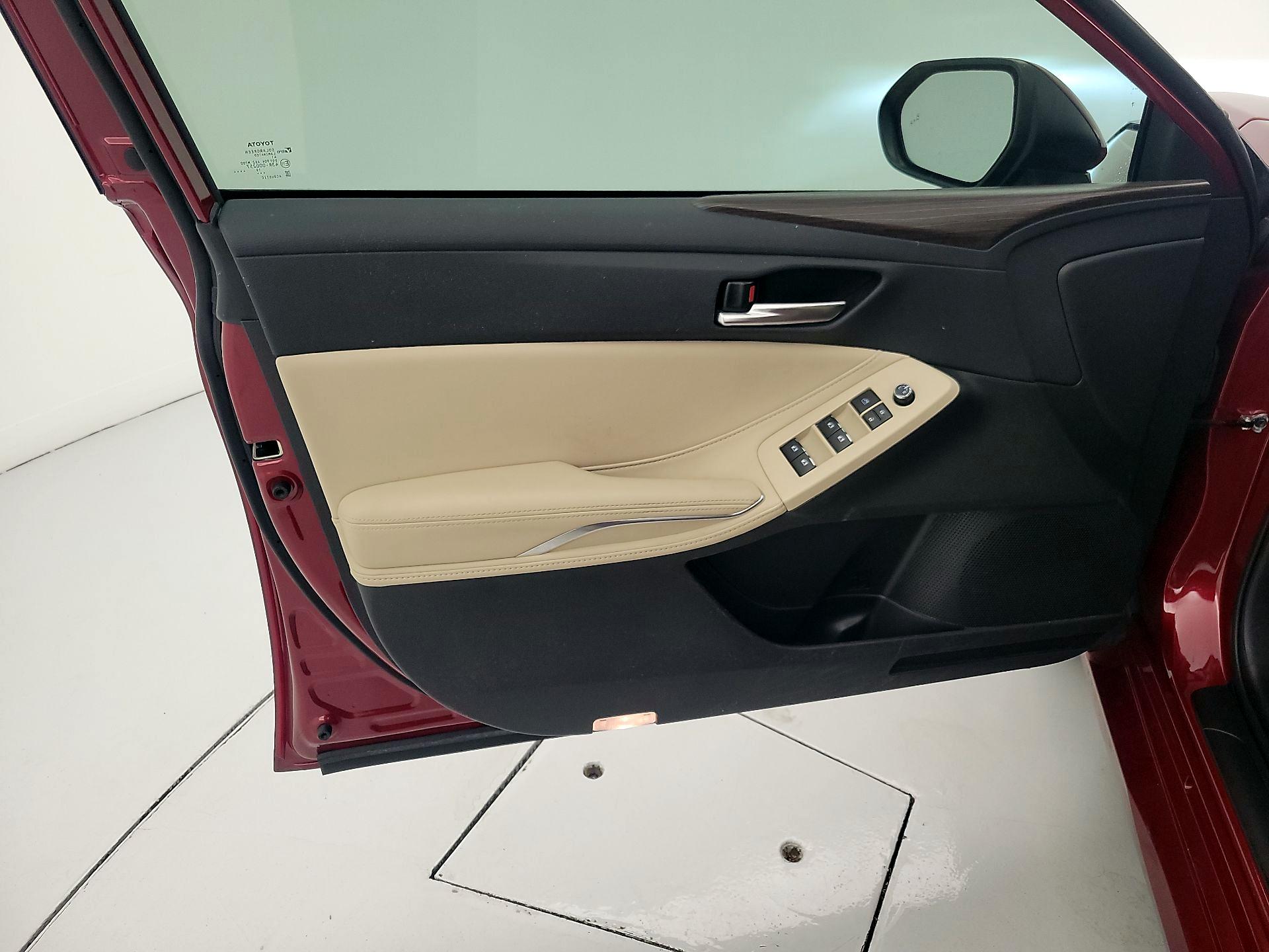 Thumbnail: 2020 Toyota Avalon - 12