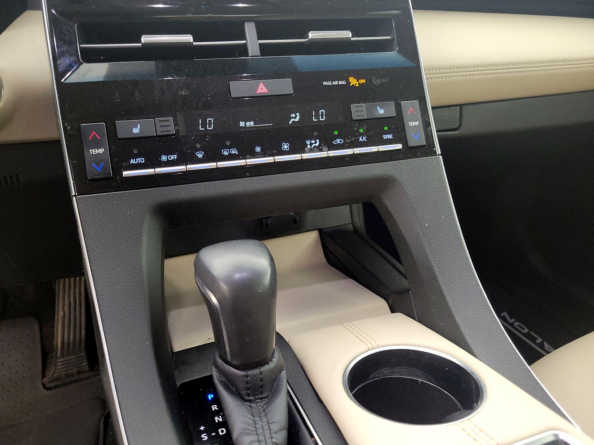 Thumbnail: 2020 Toyota Avalon - 17
