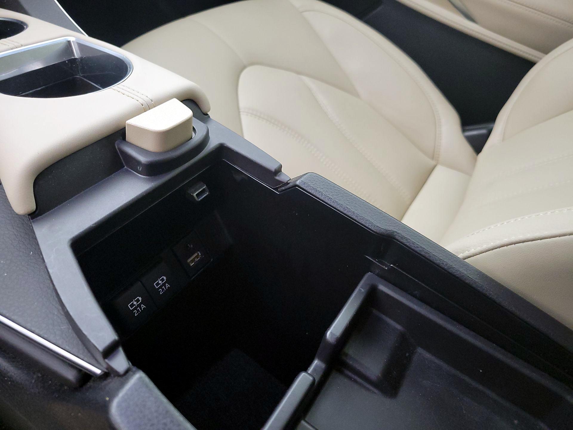 Thumbnail: 2020 Toyota Avalon - 19