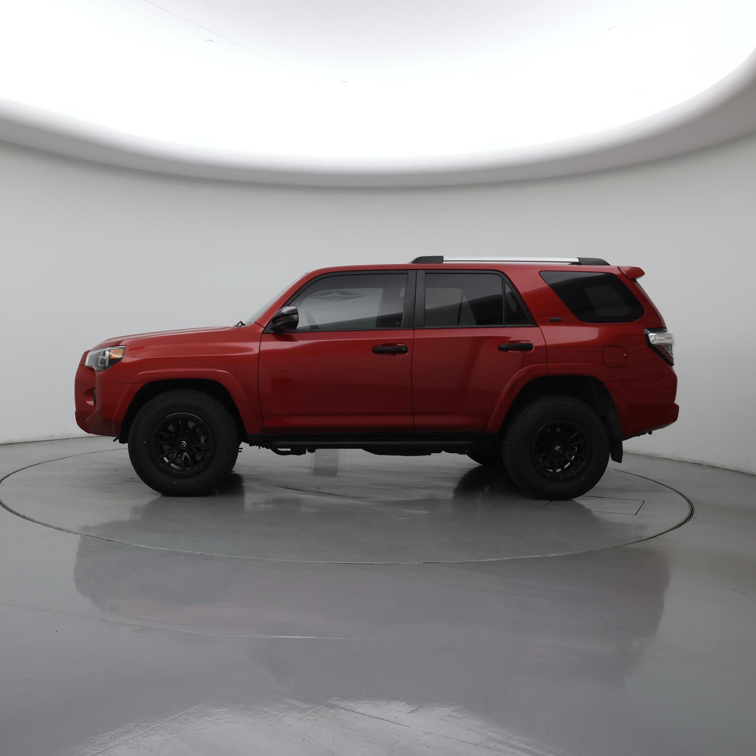 Thumbnail: 2021 Toyota 4Runner - 3