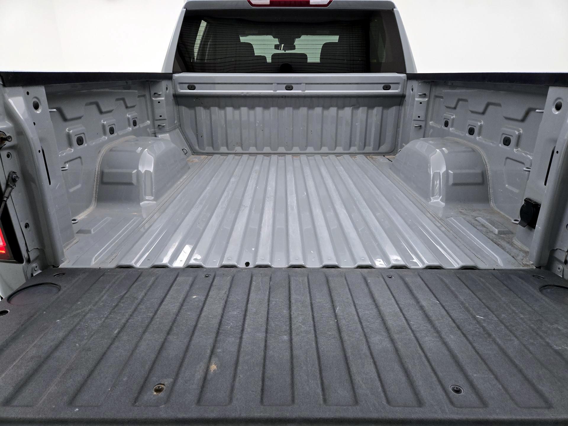 Thumbnail: 2024 GMC Sierra 1500 - 18